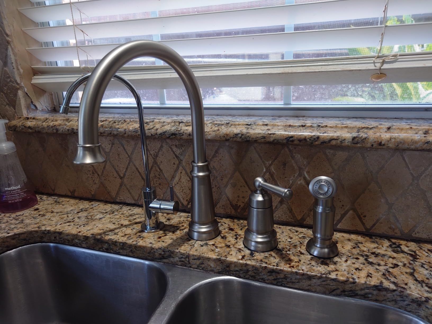 Moen 87042SRS Edison One-Handle High Arc Kitchen Faucet customer photo 1