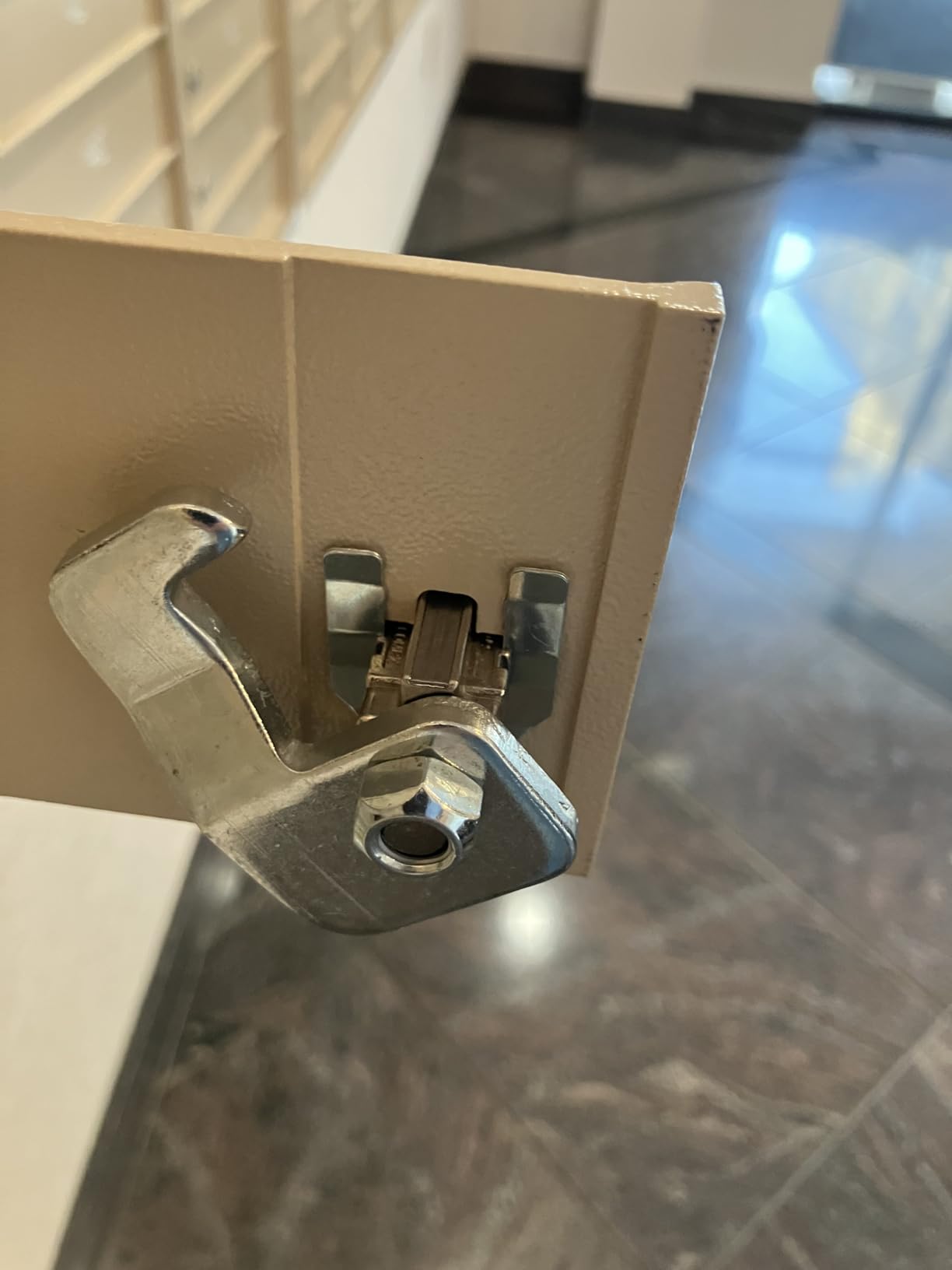 USPS-L-1172C National Mailbox Lock C9100 (Lock with 3-Keys) customer photo 1