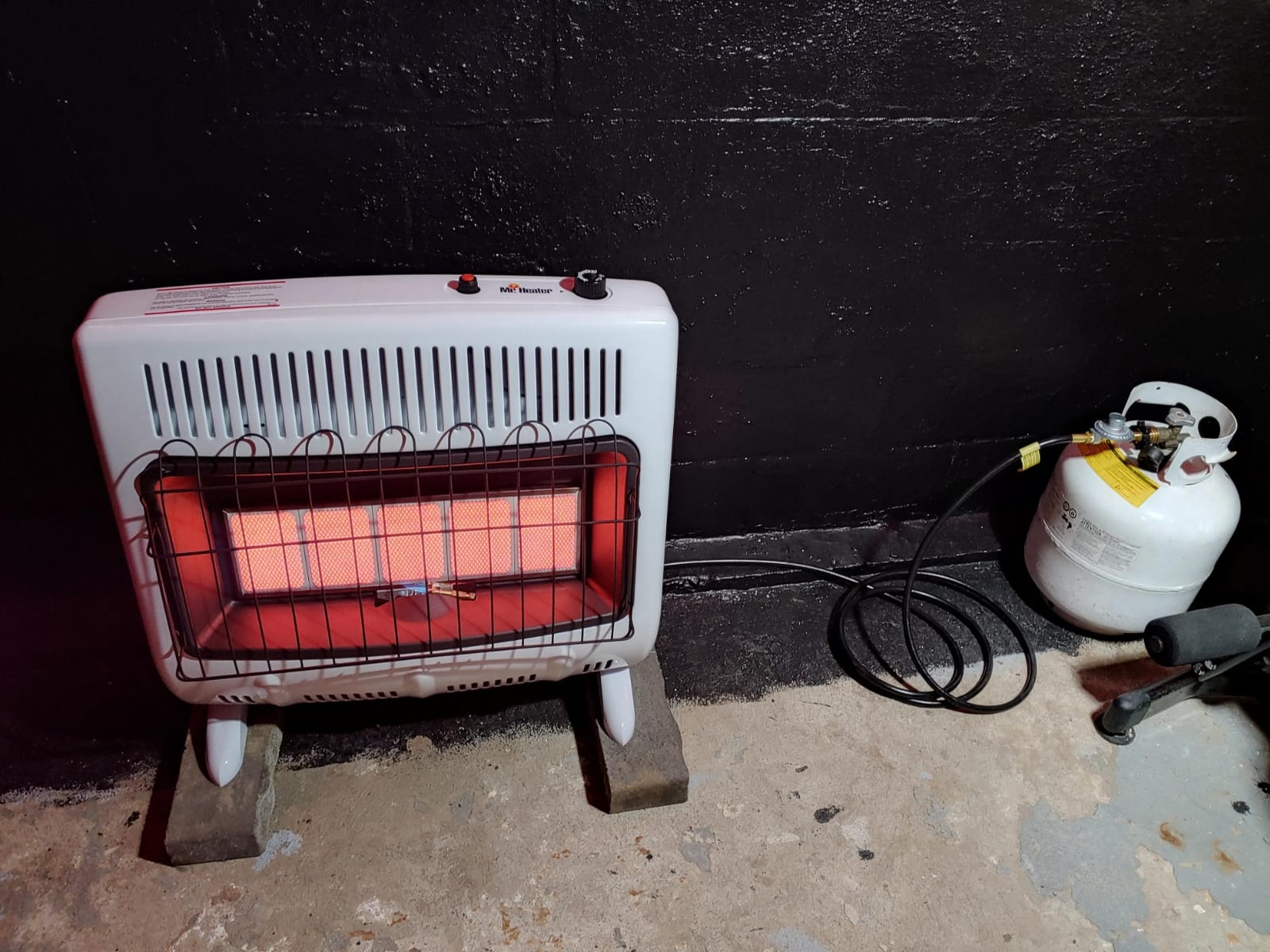 Mr. Heater 30,000 BTU Vent Free Radiant Propane Heater customer photo 1