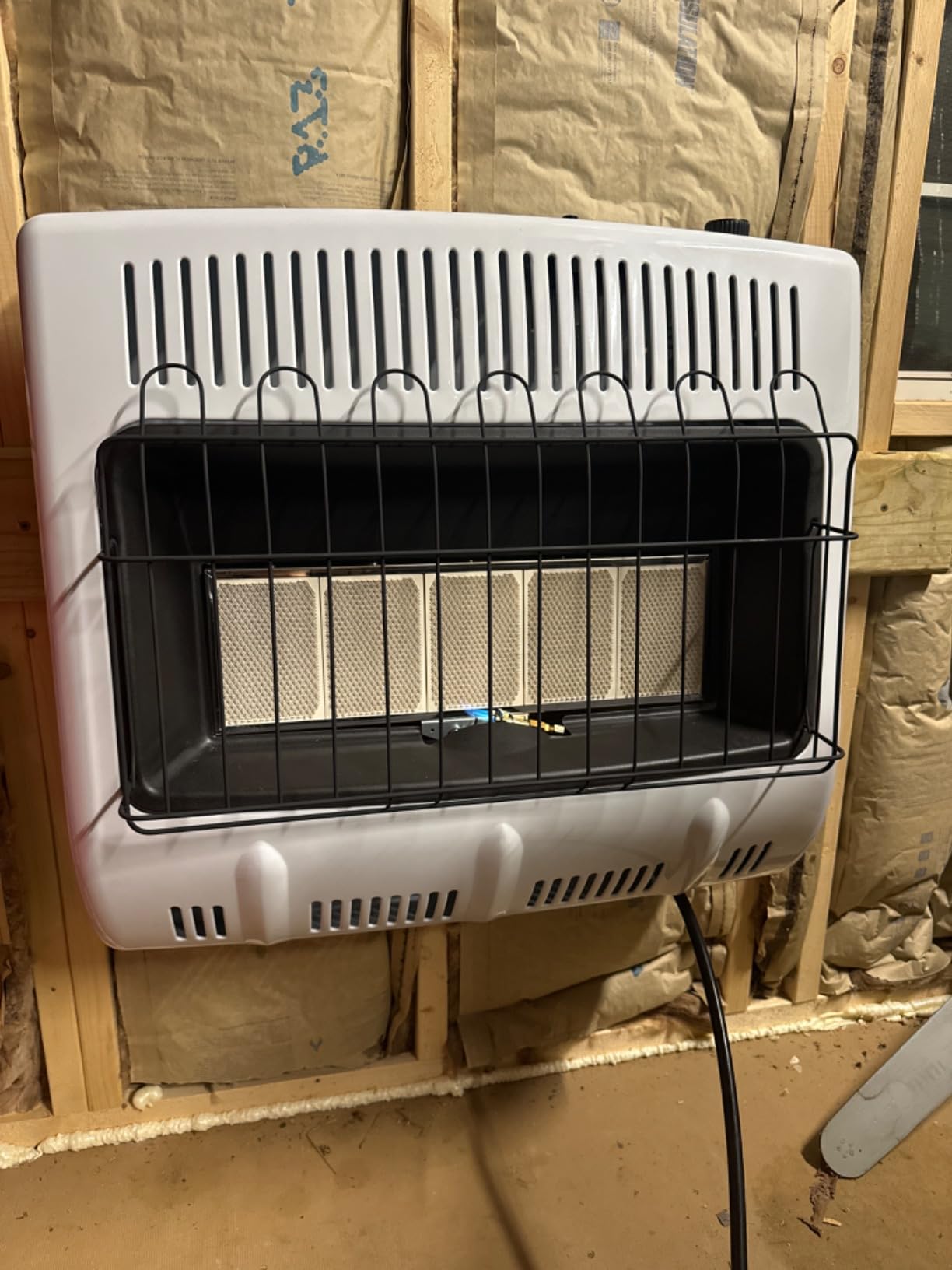 Mr. Heater 30,000 BTU Vent Free Radiant Propane Heater customer photo 2