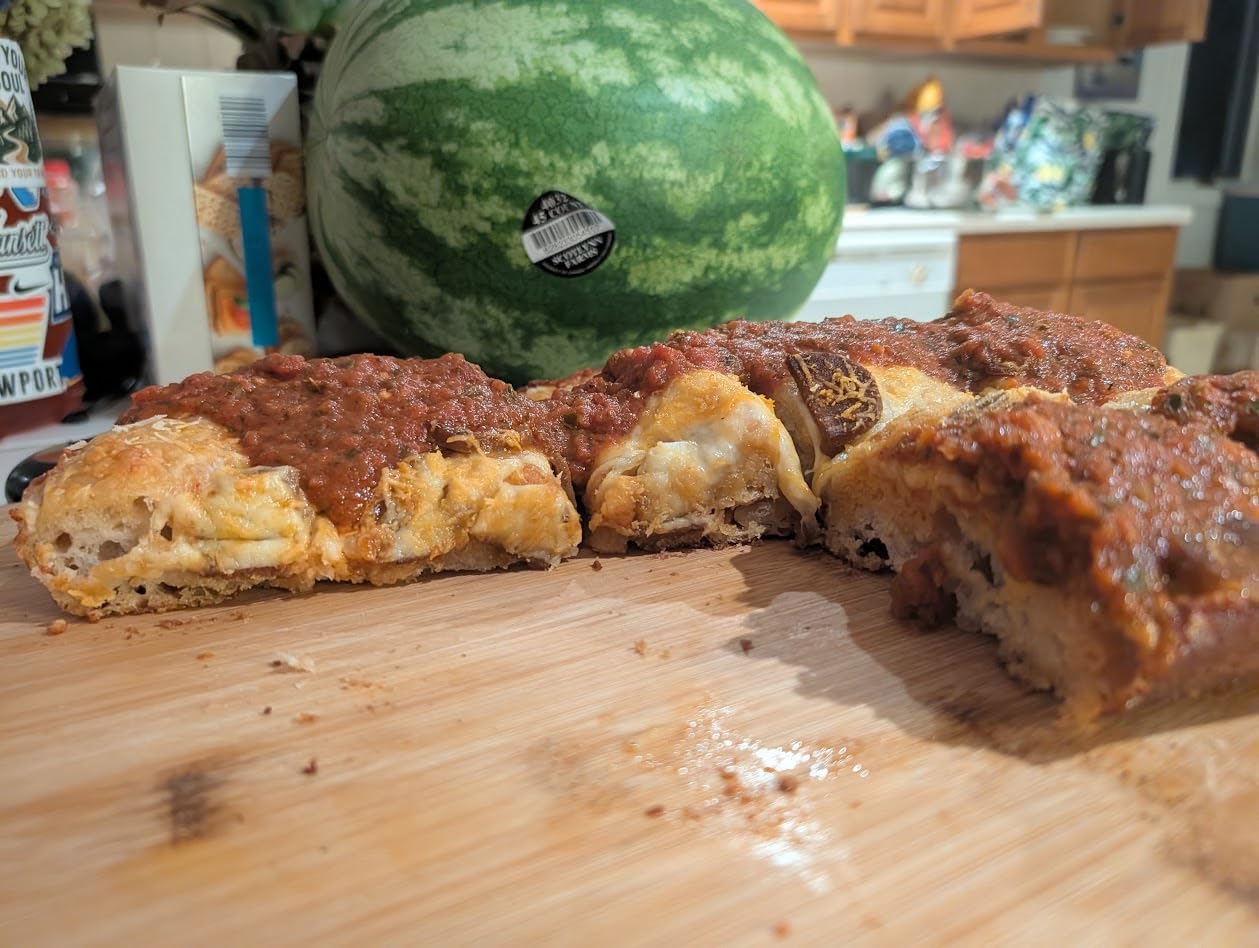 Lloyd Pans Kitchenware 8 Inch by 10 Inch Detroit Style Pizza Pan - PSTK customer photo 1