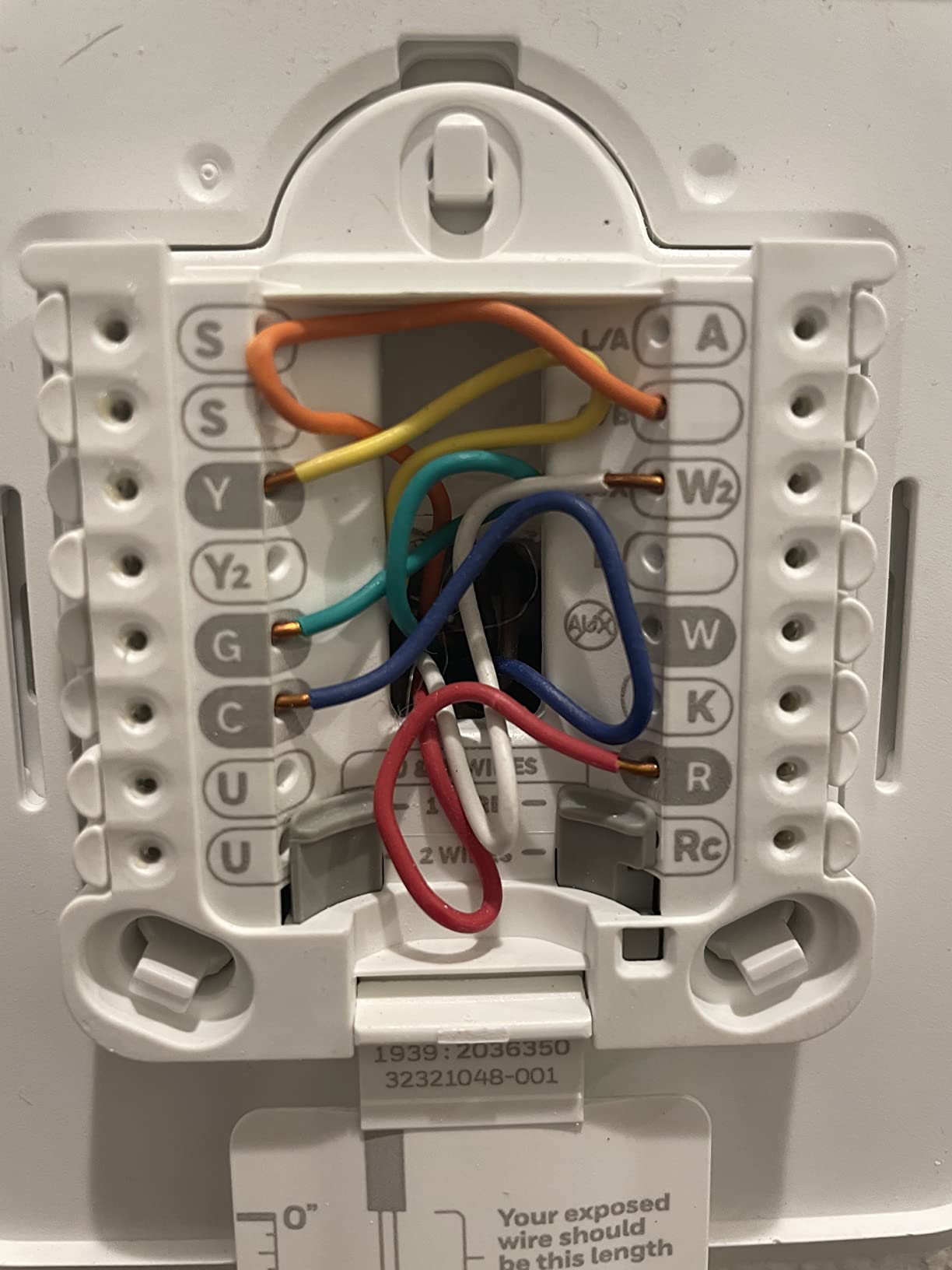 Honeywell TH6220WF2006/U Lyric T6 Pro Wi-Fi Programmable Thermostat with Stages Up to 2 Heat/1 Cool Heat Pump or 2 Heat/2 Cool Conventional customer photo 1