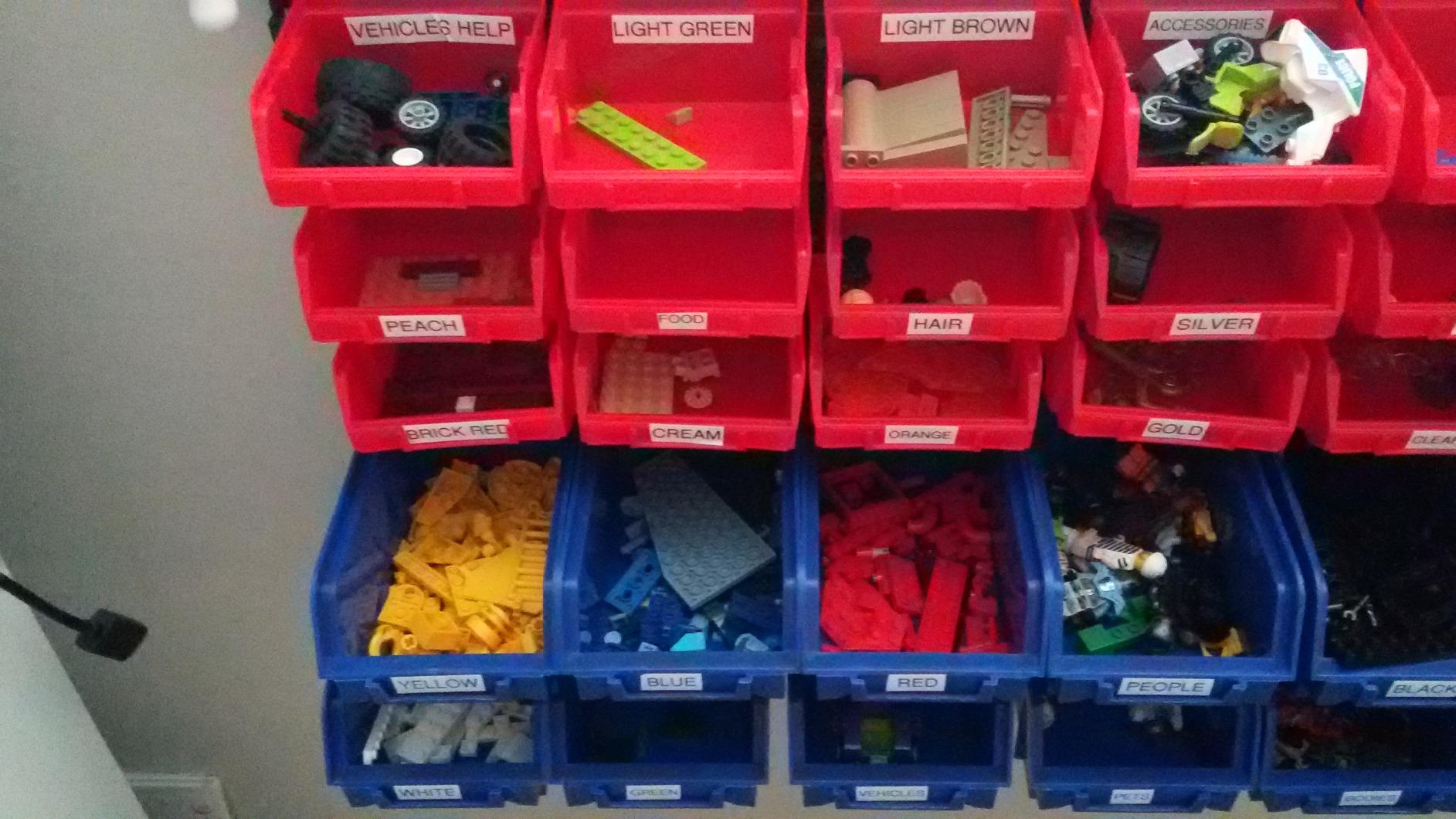MaxWorks Wall Mount Storage Rack 30 Bin Heavy‑Duty Organizer for Nuts Bolts Screws Nails Beads Buttons and Small Parts for Garage Home and Workshop Blue and Red Bins (80694) customer photo 1