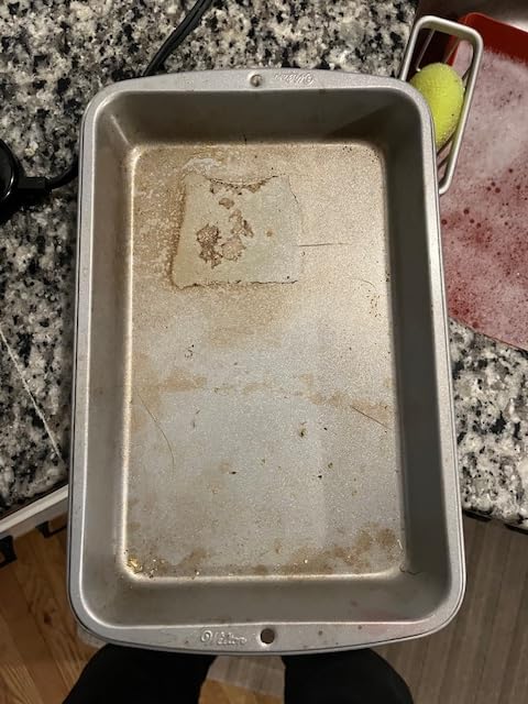 Wilton Recipe Right Non-Stick Biscuit and Brownie Pan, 11 in. x 7 in. (2-Pack) customer photo 1