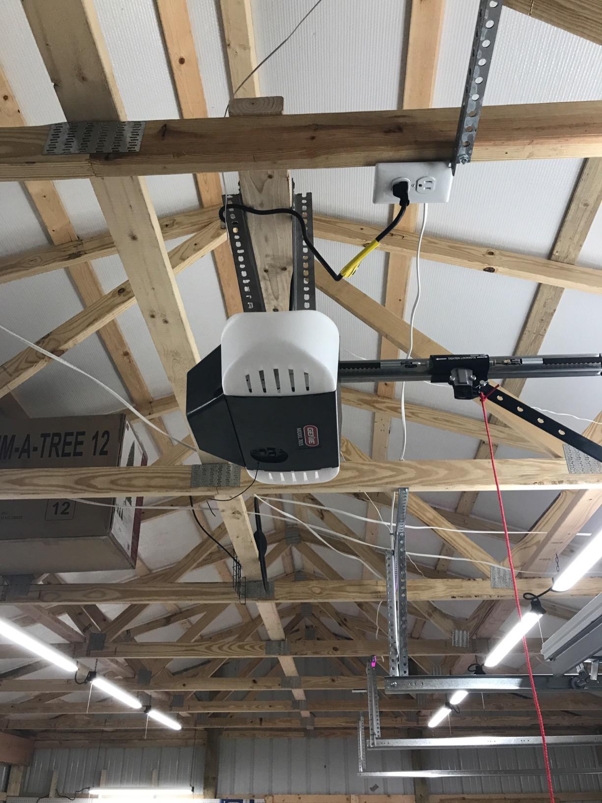 1.25-HP Ultra Quiet, Stealthdrive Belt Drive Garage Door Opener with Battery Back-Up customer photo 1