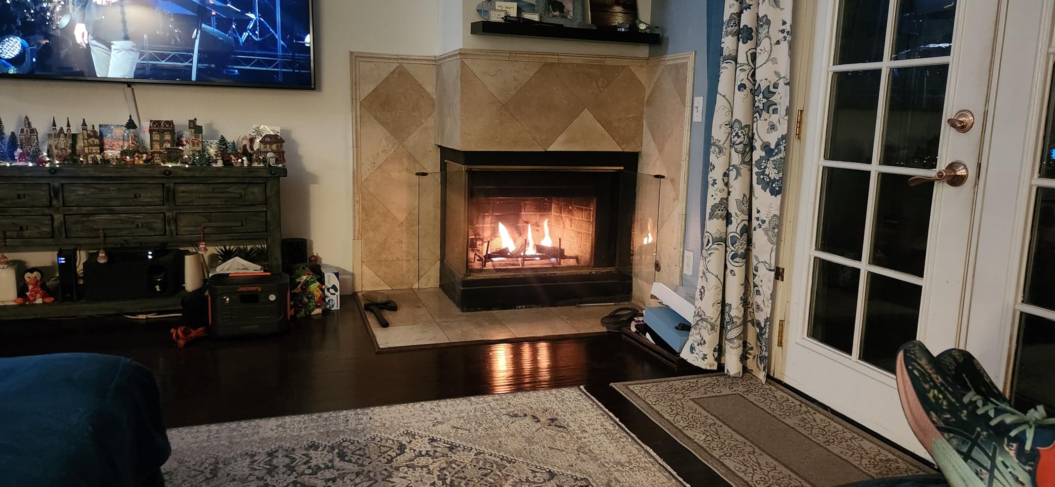 Skyflame Small Gas Fireplace Logs - 4 Pcs Ceramic Wood Logs, Indoor Gas Inserts, Ventless, Propane, Gel, Ethanol, Electric or Outdoor Fireplaces, Fire Pits Decorative customer photo 1