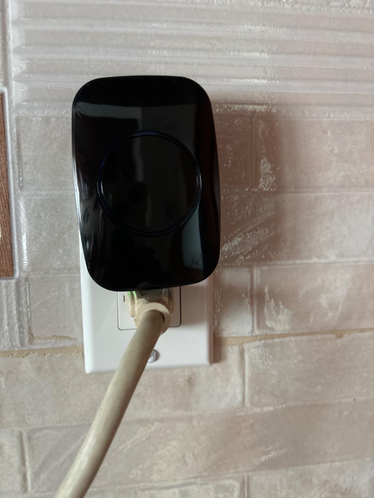 FullHouse Wireless Doorbell Kit Waterproof, Distinguish Front and Back Door customer photo 2