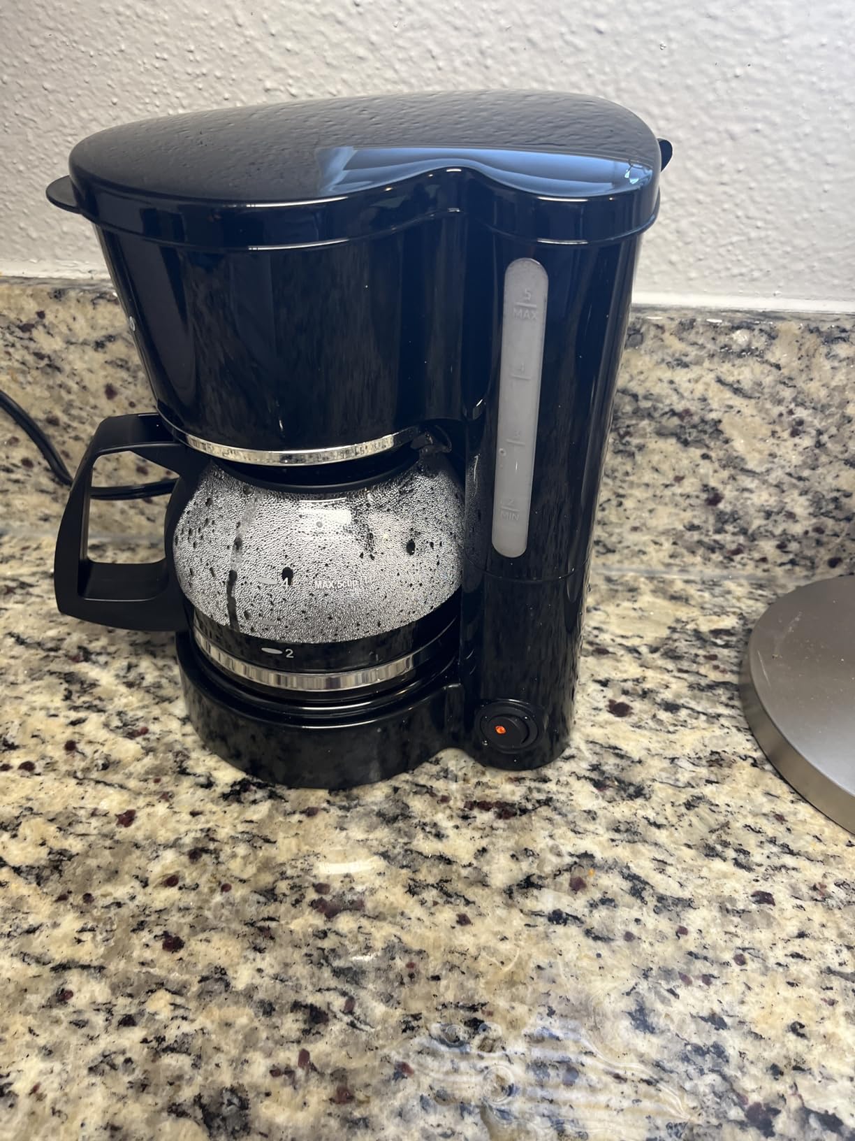 Elite Gourmet EHC-5055 Automatic 5-Cup Brew & Drip Coffee Maker with Pause N Serve Reusable Filter, On/Off Switch, Water Level Indicator customer photo 1
