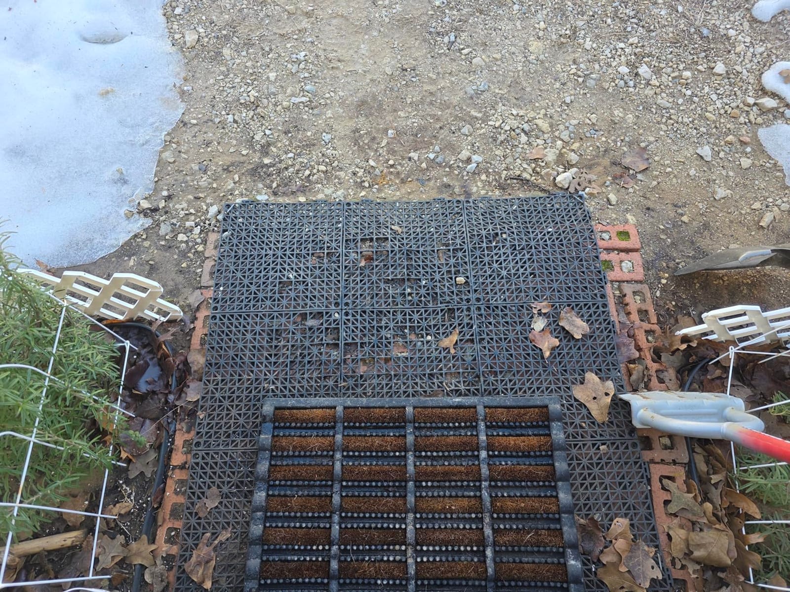 FOOTMATTERS Ninamar Mud Scrubber Tray Mat - 29.5 x 17.5 inch customer photo 2