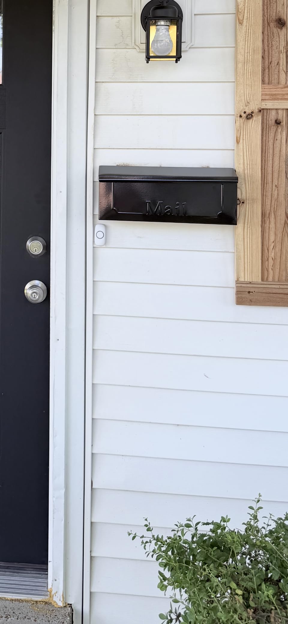 SECRUI Wireless Doorbell, Easy installation, Waterproof, Adjustable Volume, 58 Chimes, Colorful LED, 1000Ft Range, M520+F55, Black customer photo 2
