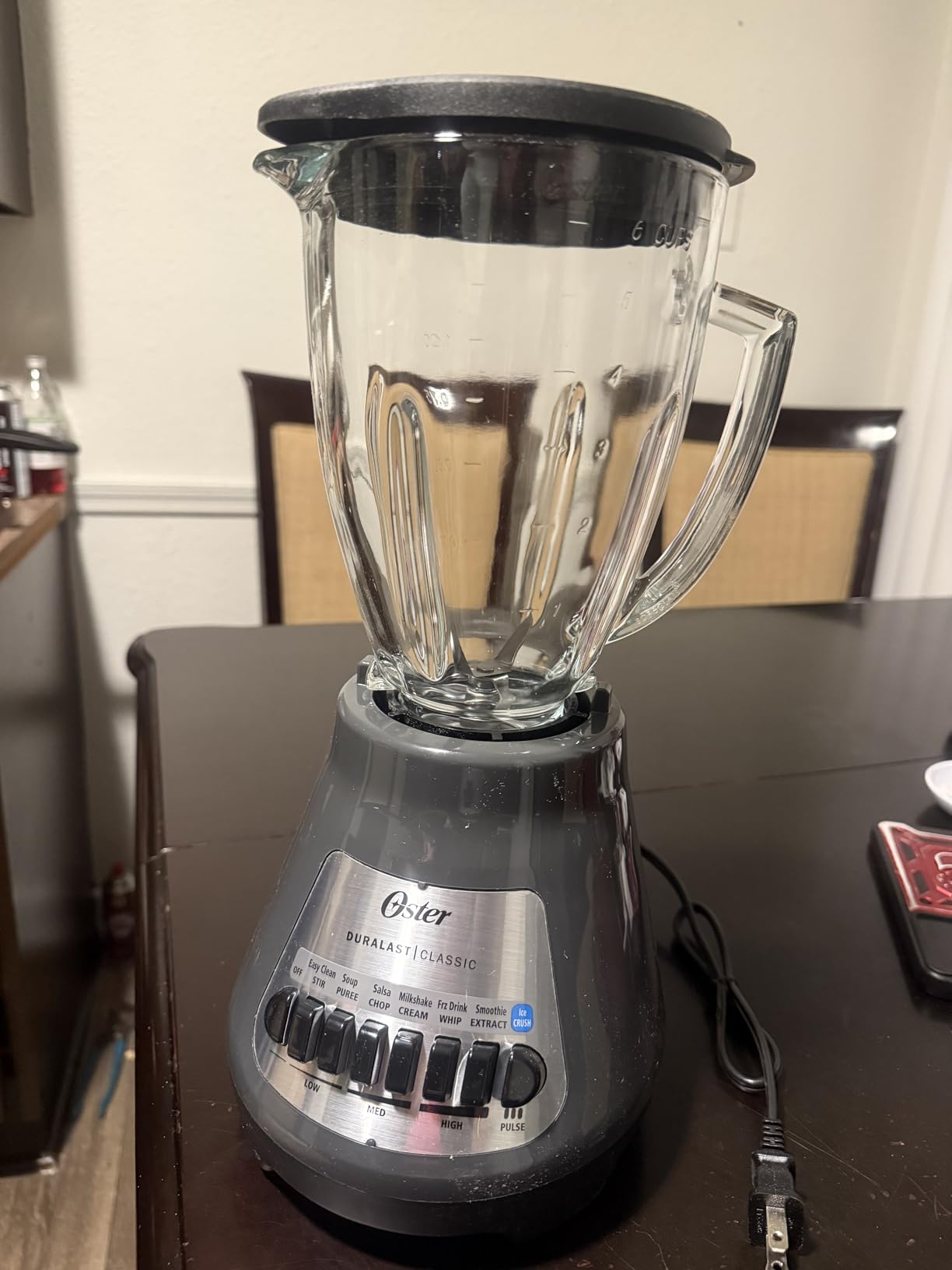 Oster Classic Series 8-Speed Blender with 6-Cup Glass Jar, Gray customer photo 2