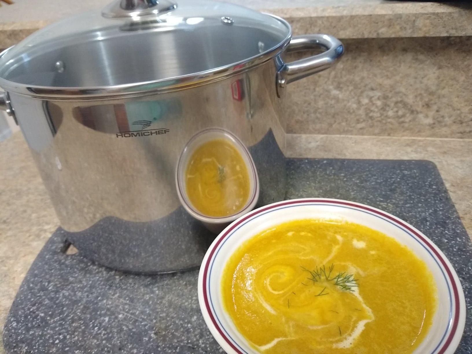 HOMICHEF Stock Pot 6 Quart Nickel Free Stainless Steel - 6 Qt Soup Pot With Lid and Handle - Small Cooking Pot 6 Quart - Ideal for Soup, Sauce, and Induction Cooking customer photo 1