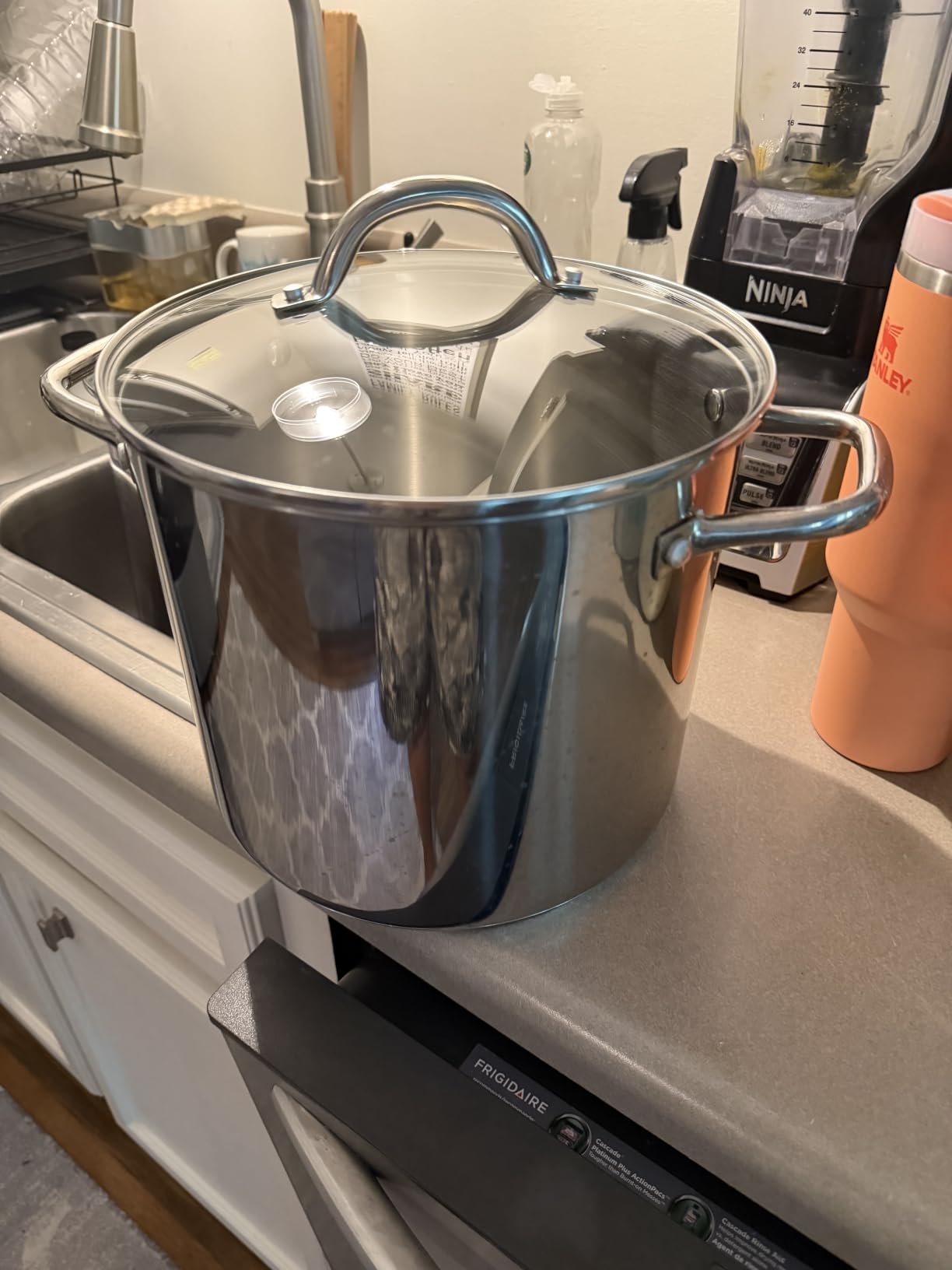 HOMICHEF Stock Pot 6 Quart Nickel Free Stainless Steel - 6 Qt Soup Pot With Lid and Handle - Small Cooking Pot 6 Quart - Ideal for Soup, Sauce, and Induction Cooking customer photo 2