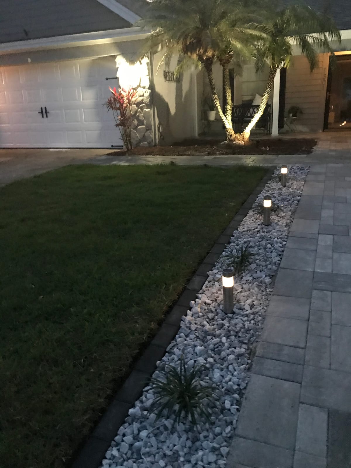 SUNWIND Solar Bollard Lights Outdoor - 6 Pack Stainless Steel Warm White LED Landscape Lights Waterproof Decorative Lighting for Backyard Lawn Patio customer photo 2