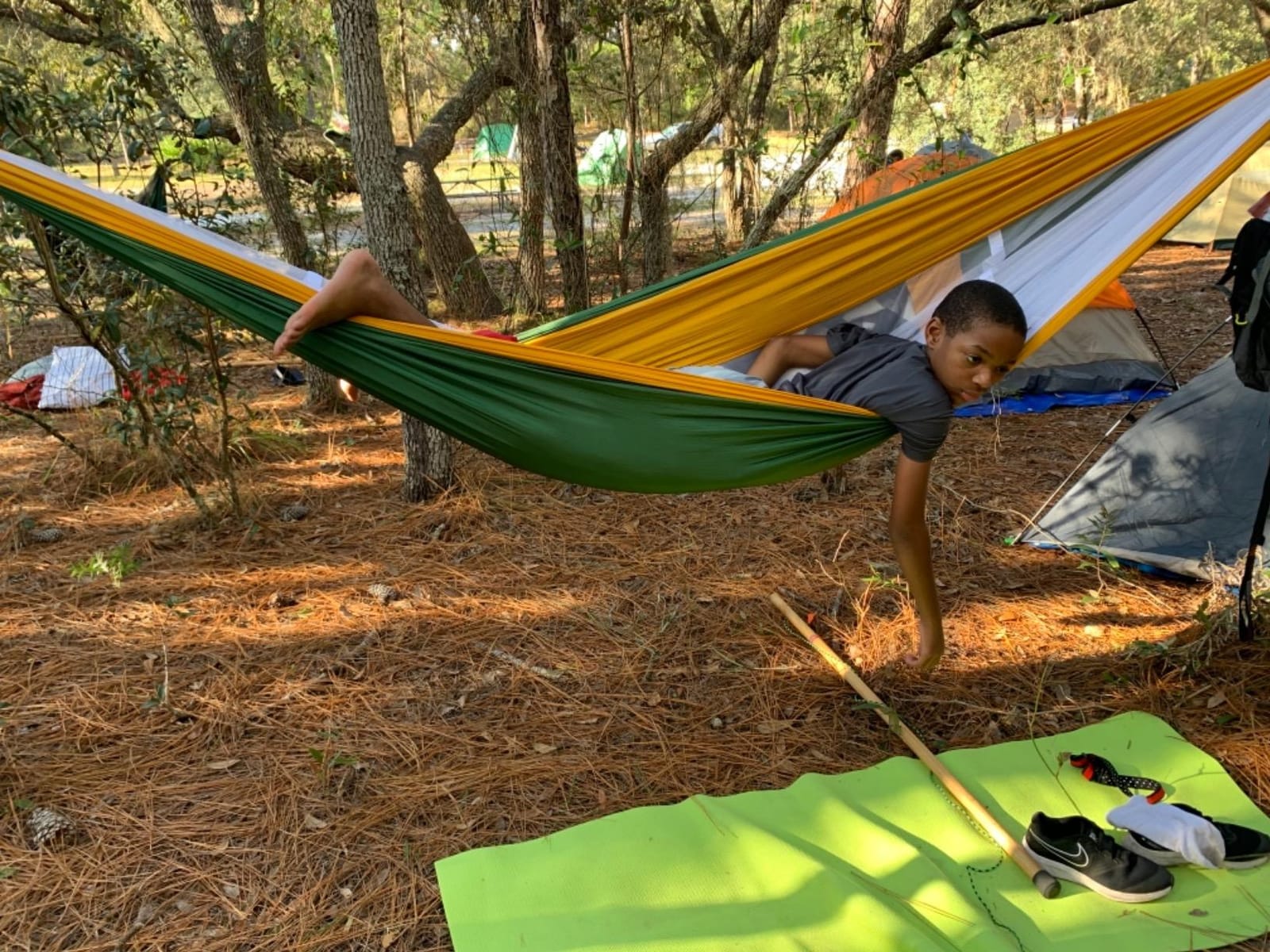 Ryno Tuff XL 2 Person Camping Hammock with Mosquito Net & Rain Fly - Compact Double Hammock with Bug Net, Tarp, Pocket, Tree Straps & Heavy Duty Carabiners - Parachute Grade Nylon Holds Over 600lbs customer photo 1