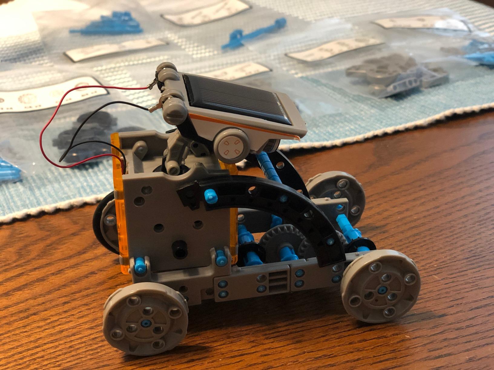 Sillbird 12-in-1 Solar Robot Building Kit STEM Gift for Boys Ages 8-13 customer photo 1