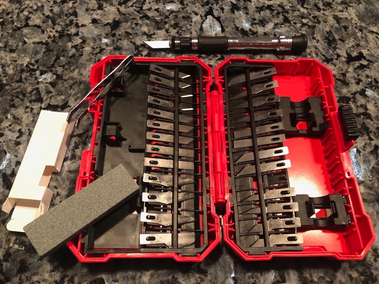 Amazon Basics 29-Piece Precision Hobby Knife Set with Razor-Sharp Blades, Modeling Tools, Anti-Slip Rubber Grip, Black, Silver, Red customer photo 2
