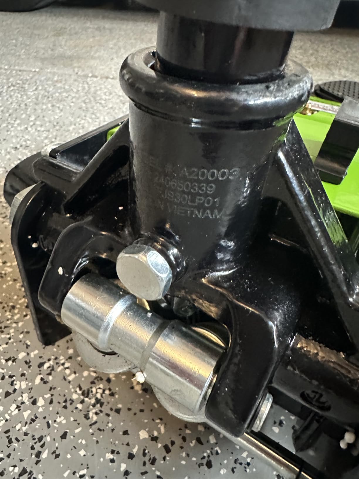 ARCAN 3-Ton Steel Low Profile Floor Jack, Model A20003 customer photo 2