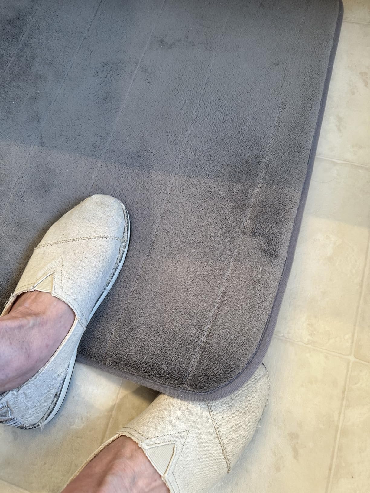 Yimobra Memory Foam Bath Mat, Super Soft & Absorbent Bathroom Rug, Grey | Quick Dry Bath Rug, Non-Slip Floor Carpet, Machine Washable Mat for Bathroom Floor, Tub & Shower, Decor Accessories, 24x17 customer photo 1