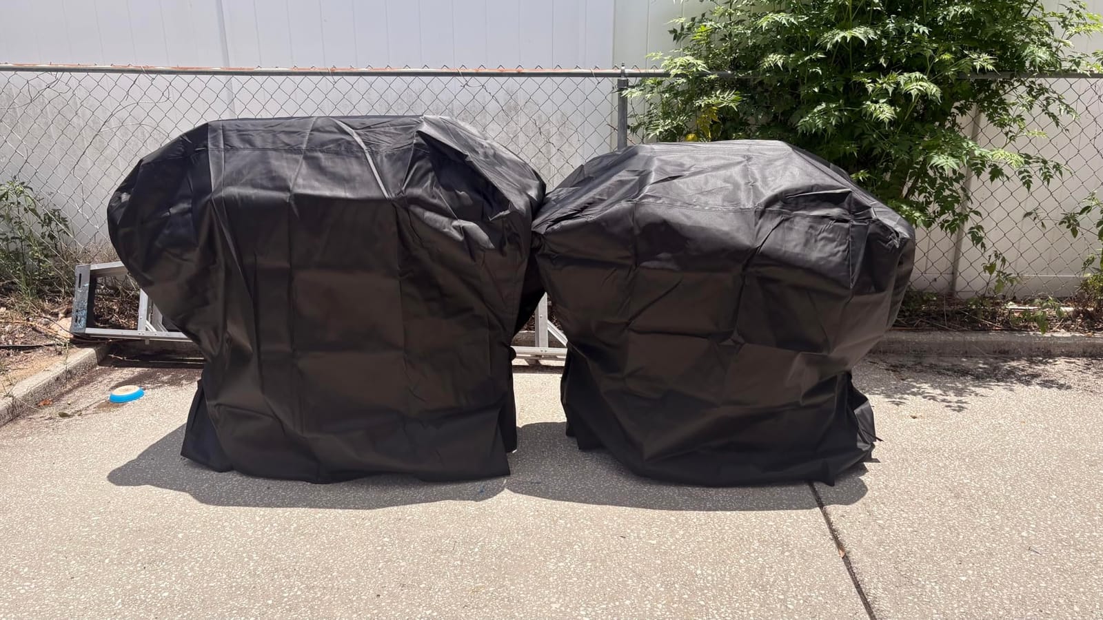 Grill Cover, 58 inch BBQ Gas Grill Cover for Outdoor Grill, Waterproof, Anti-UV, Rip-Proof, Fade Resistant Material, Barbecue Cover with Hook-and-Loop Straps & Adjustable Hem Drawstring, Black customer photo 2