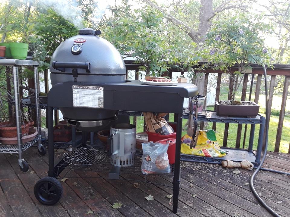 Char-Griller AKORN Kamado Charcoal Grill and Smoker with Durable Grill Cart, Cast Iron Grates and Warming Rack, 445 Cooking Square Inches in Sapphire, Model E56520 customer photo 2