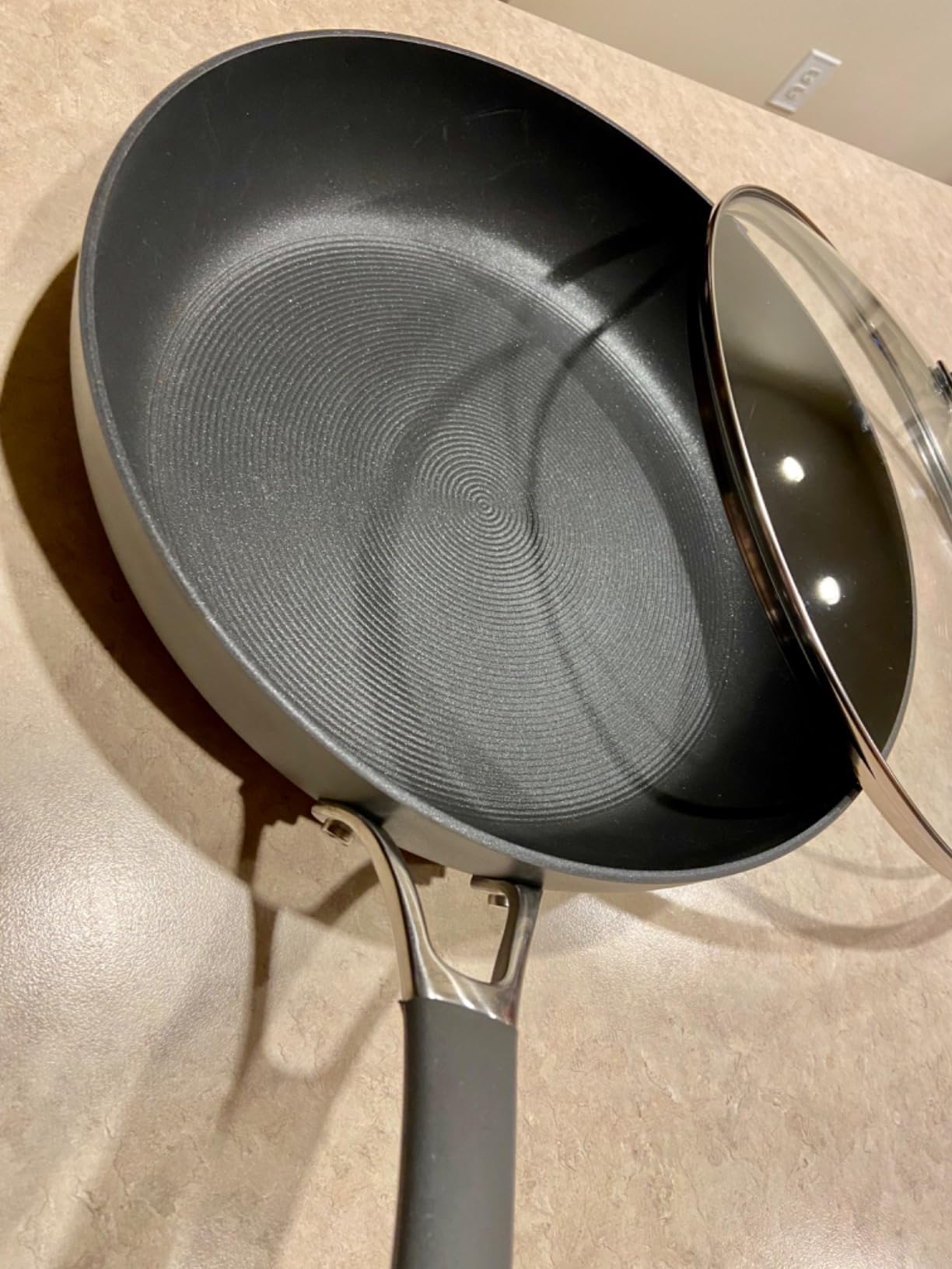 Circulon Radiance Nonstick Pots and Pans Set, 10-Piece, Gray | Oven safe non stick pots and pan set, dishwasher safe, easy cleanup, hard-anodized, tempered glass lids nonstick cookware set customer photo 1