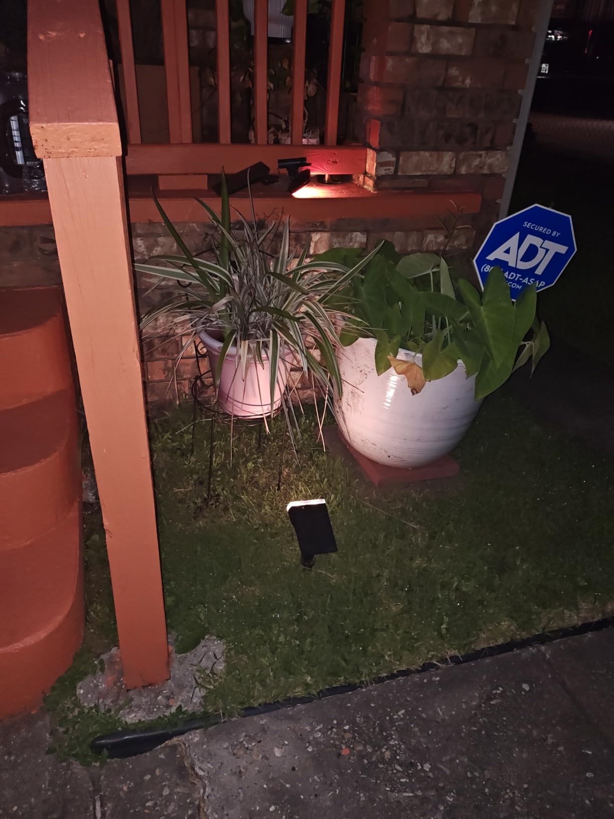 Linkind Solar Lights Outdoor Waterproof Landscape Spotlight Daylight 2 Pack customer photo 2