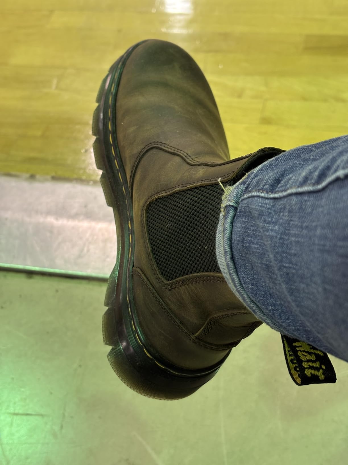 Dr. Martens unisex-adult Embury Leather Chelsea Boot customer photo 1