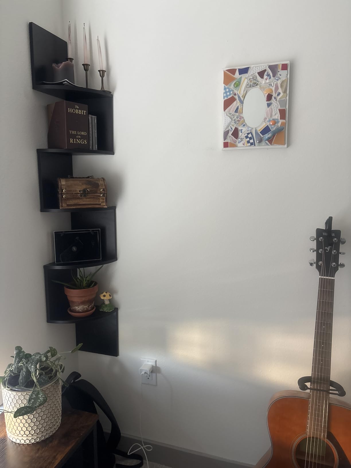 VASAGLE Corner Shelf Wall Mount, 5-Tier Floating Corner Bookshelf customer photo 1