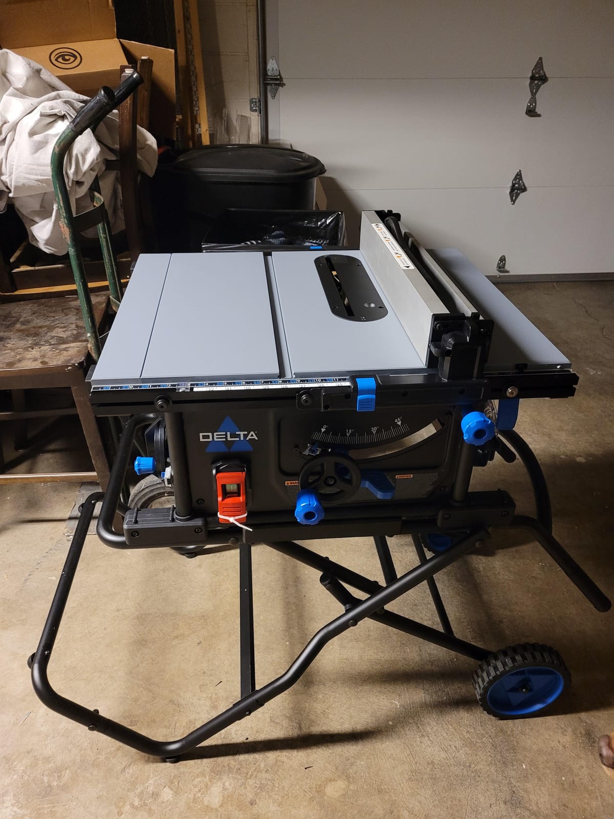 Delta 36-6023 10 Inch Table Saw with 32.5 Inch Rip Capacity customer photo 2
