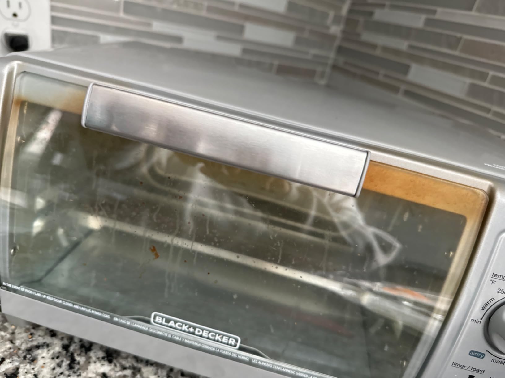 BLACK+DECKER Crisp 'N Bake 4-Slice Air Fry Toaster Oven | Compact air fry toaster oven fits 4 slices or 9-inch pizza with EvenToast technology. customer photo 1