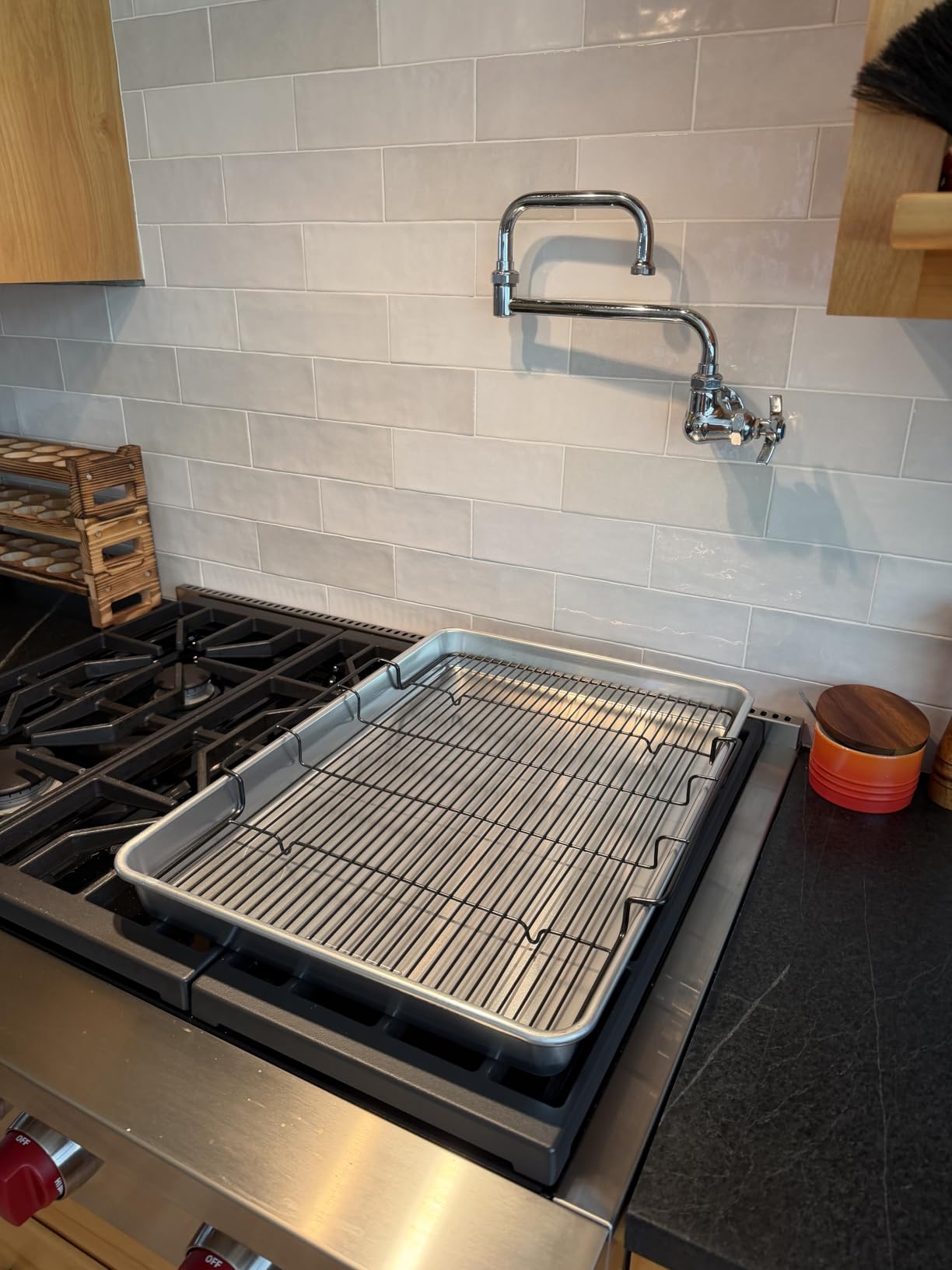 Nordic Ware Extra Large Oven Crisping Baking Tray, with Rack, Silver customer photo 1