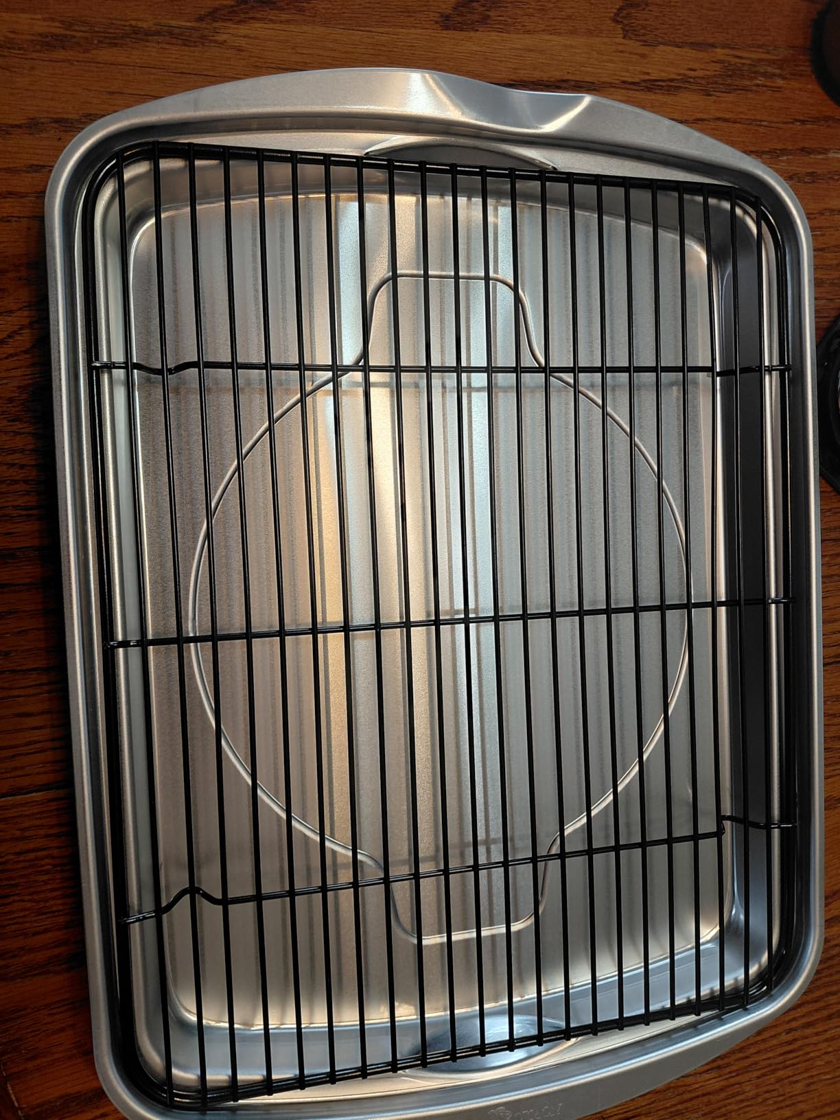 Nordic Ware Extra Large Oven Crisping Baking Tray, with Rack, Silver customer photo 2
