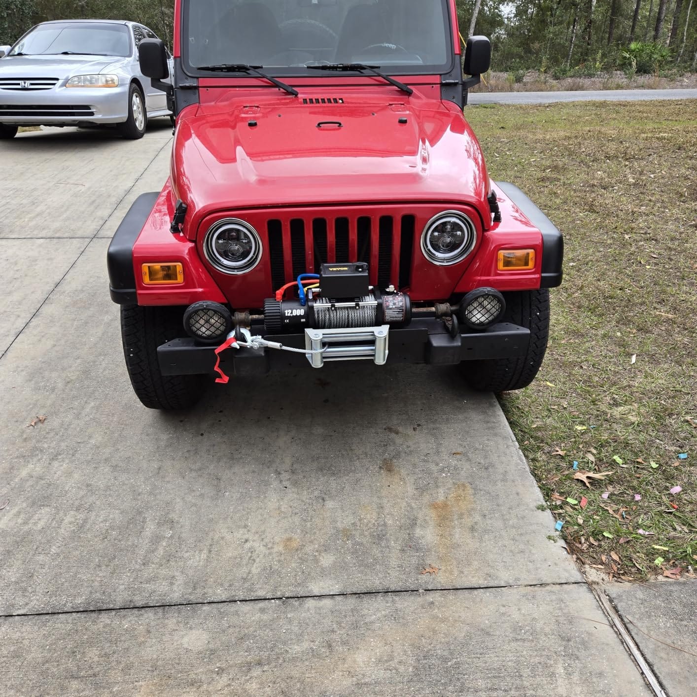 VEVOR Electric Winch 12000 lbs 12V DC Truck Winch 0.36in x 85ft Steel Cable customer photo 1