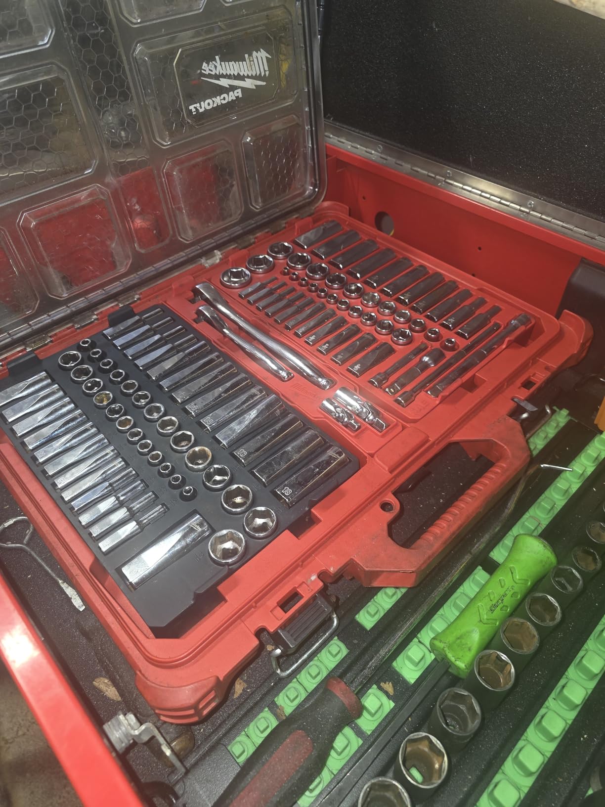 Milwaukee Electric - 1/4-3/8 106PC Rat. and Socket Set in PKOUT SAE-MM customer photo 1