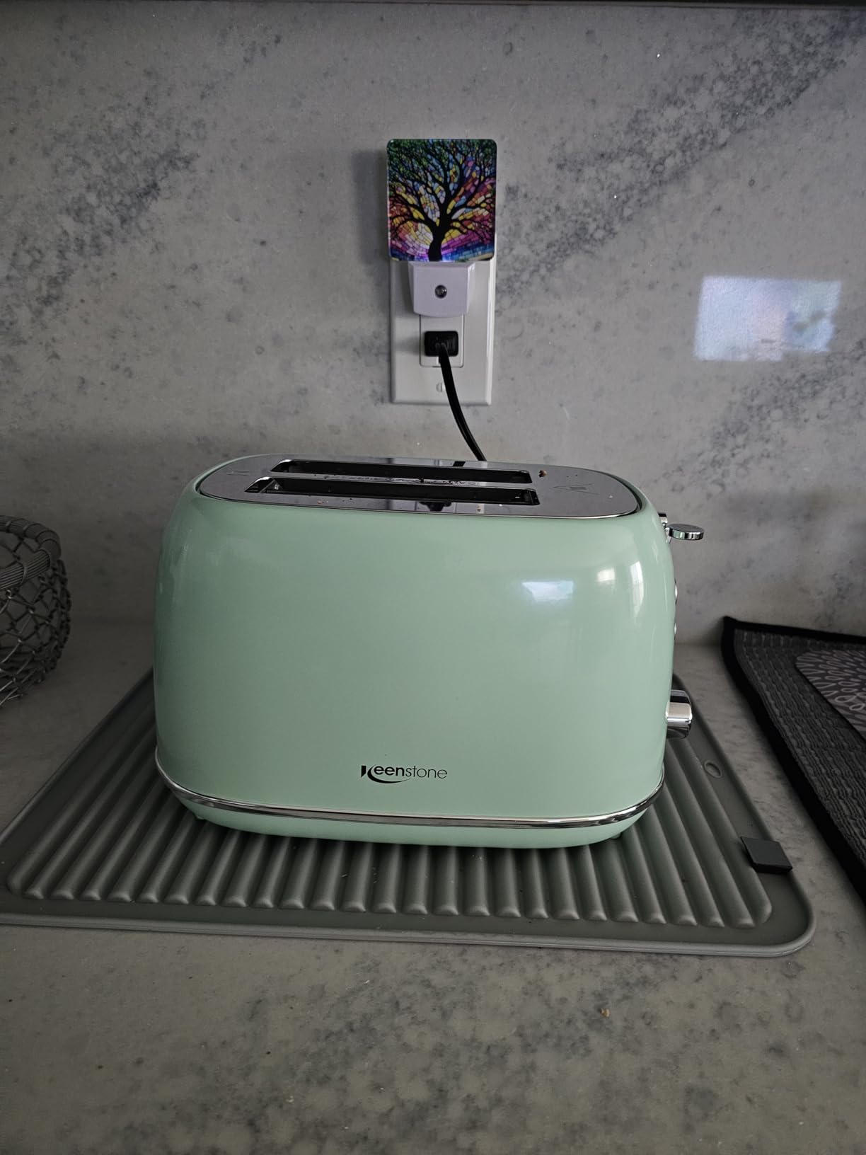 Keenstone 2 Slice Toaster, Retro Stainless Steel Kitchen Essentials, White | Retro Kitchen Decor, 18/8 Food-Grade Steel, 1.5
