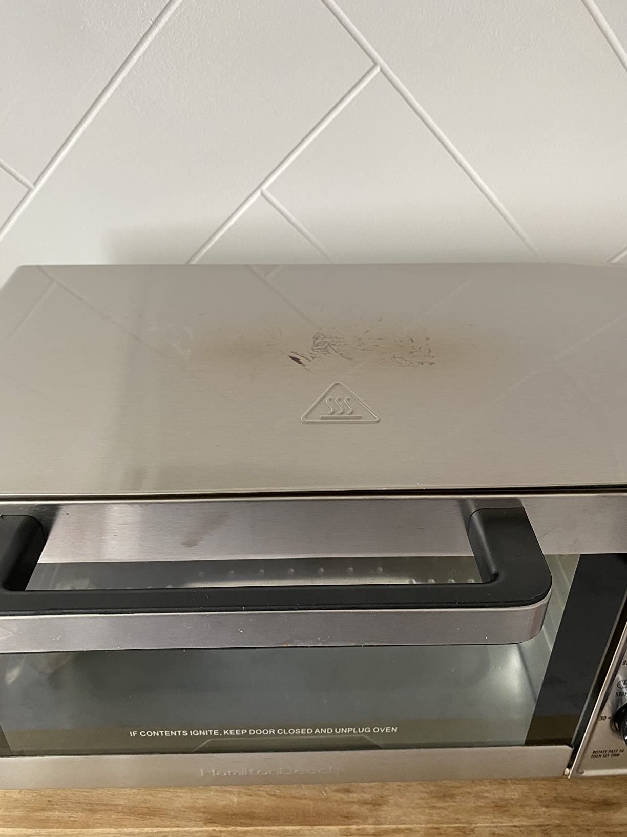 Hamilton Beach 4 Slice Countertop Air Fryer Toaster Oven Combo | Air Fry, Bake, Broil, Toast | 30 Minute Timer | Automatic Shut Off | 200 to 450ºF Adjustable Temp | Stainless Steel | 31403J customer photo 1