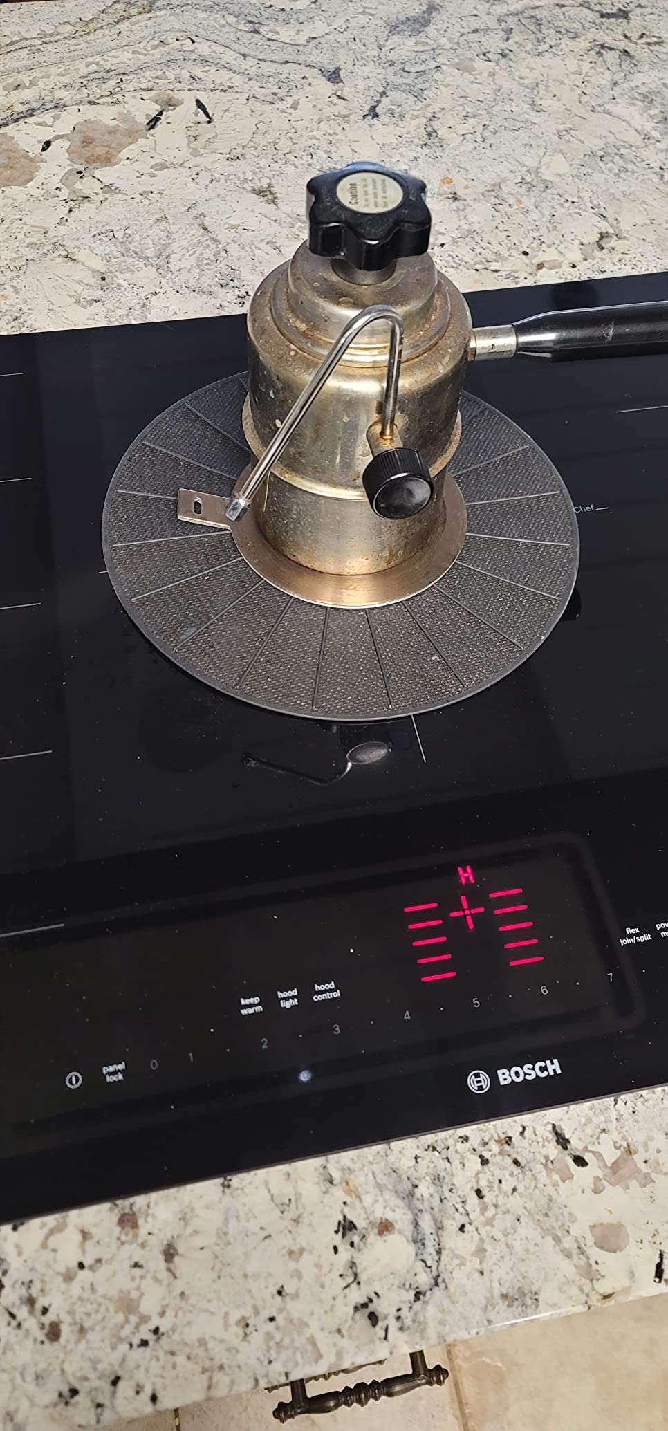 Lazy K Induction Cooktop Mat - Silicone Fiberglass Scratch Protector - for Magnetic Stove - Non Slip Pads to Prevent Pots from Sliding During Cooking, Black (11 inches) customer photo 2
