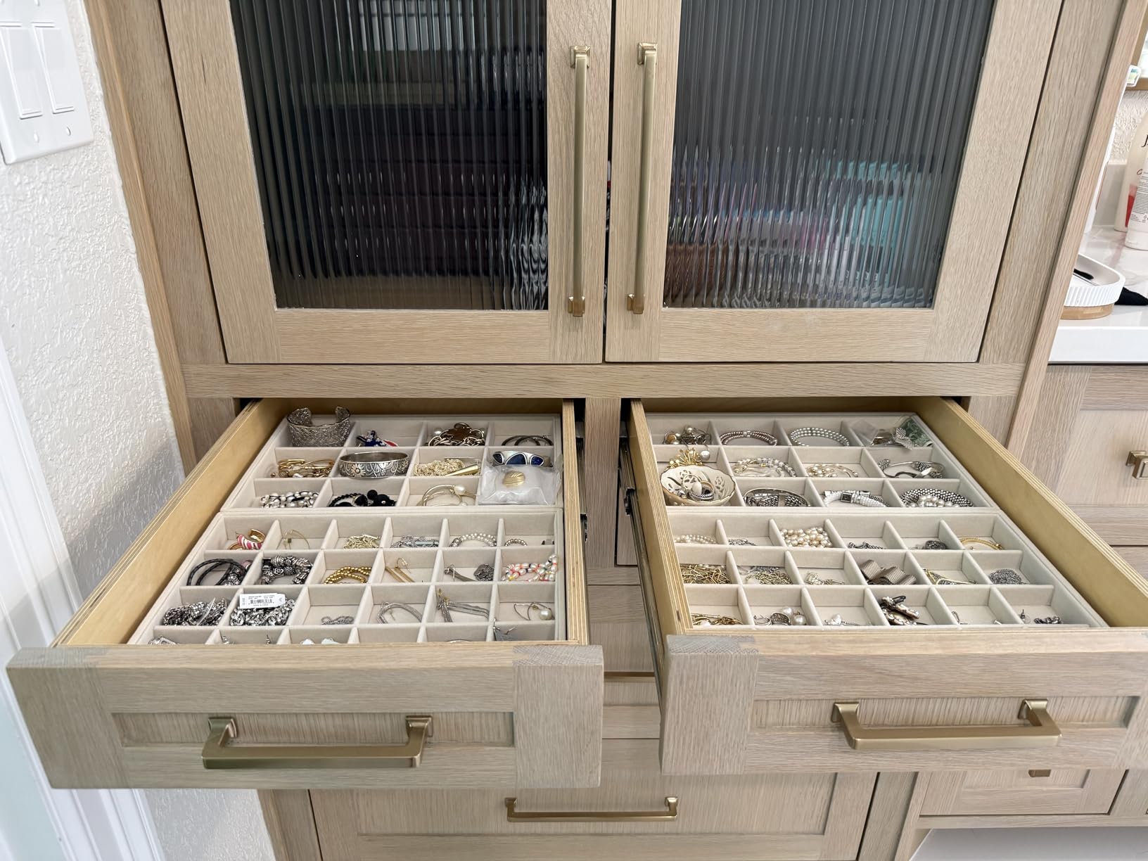 Frebeauty Jewelry Trays for Drawer,Set of 2 Jewelry Organizer and Storage customer photo 1