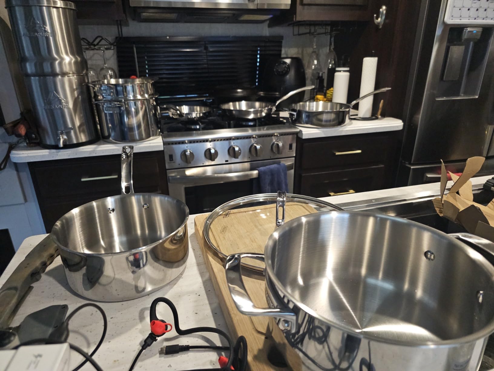 Viking 3-Ply Pots and Pans Set, 17 Piece Stainless Steel Cookware Glass Lids, Steamer Insert, Silver customer photo 2