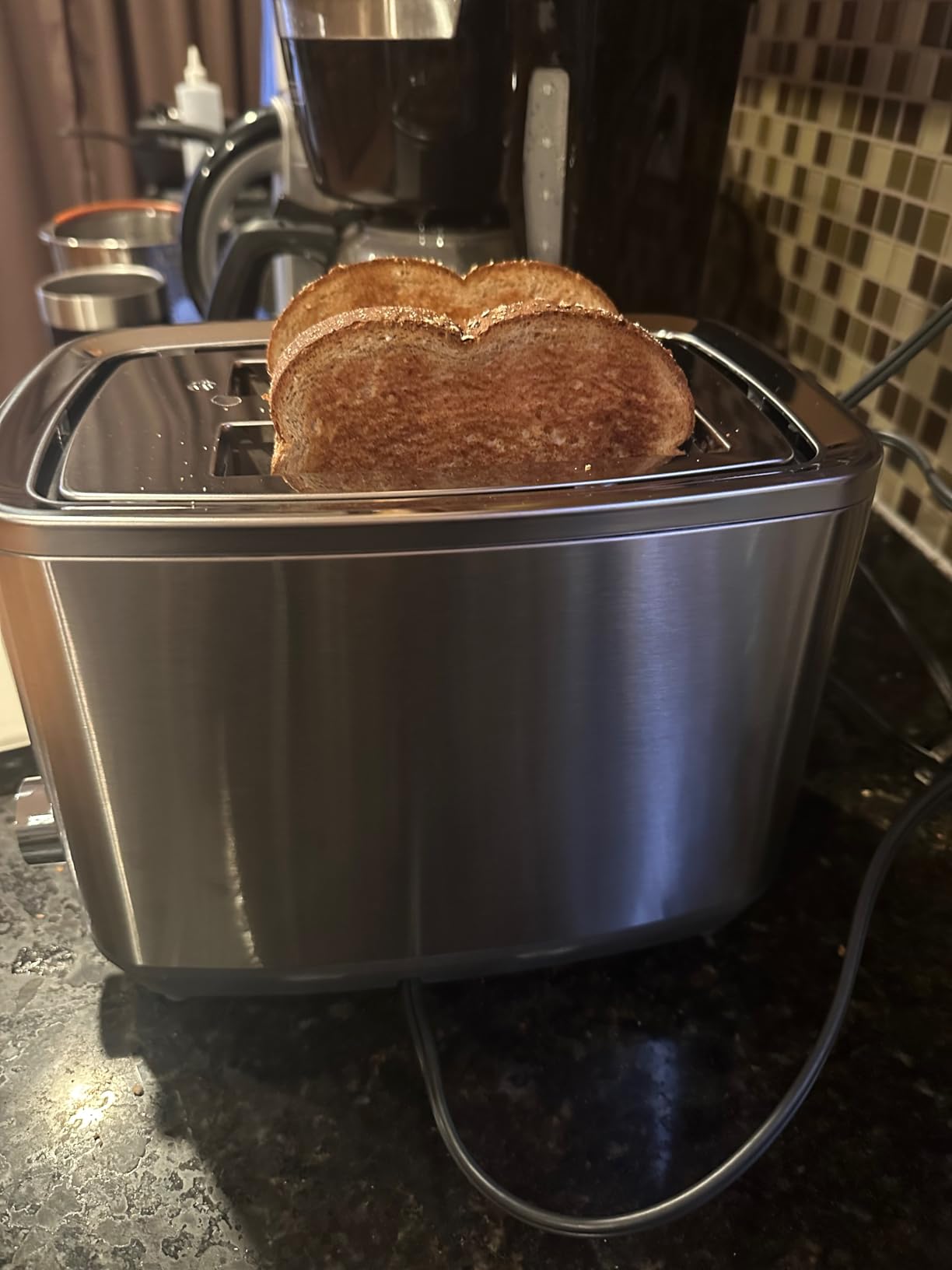 GE 2 Slice Stainless Steel Toaster, Extra Wide Slots for Toasting Bagels, Breads, Waffles & More, 7 Adjustable Shade Settings, Removable Crumb Tray, Countertop Kitchen Essentials, 850 Watts customer photo 2