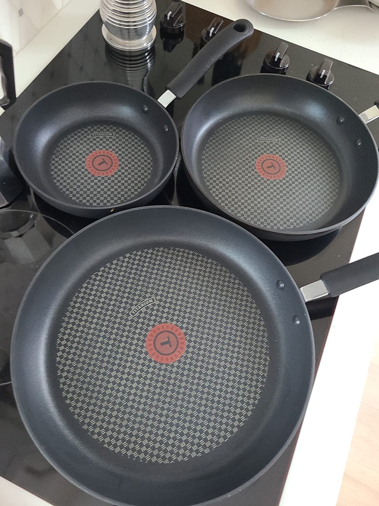 T-Fal Ultimate Hard Anodized Nonstick Fry Pan Set 3 Piece: 8, 10.25, & 12 Inch, Oven Broiler Safe 400F, Kitchen Cookware Set, Pots and Pans Set Non Stick, Frying Pans, Skillets, Dishwasher Safe, Onyx customer photo 1
