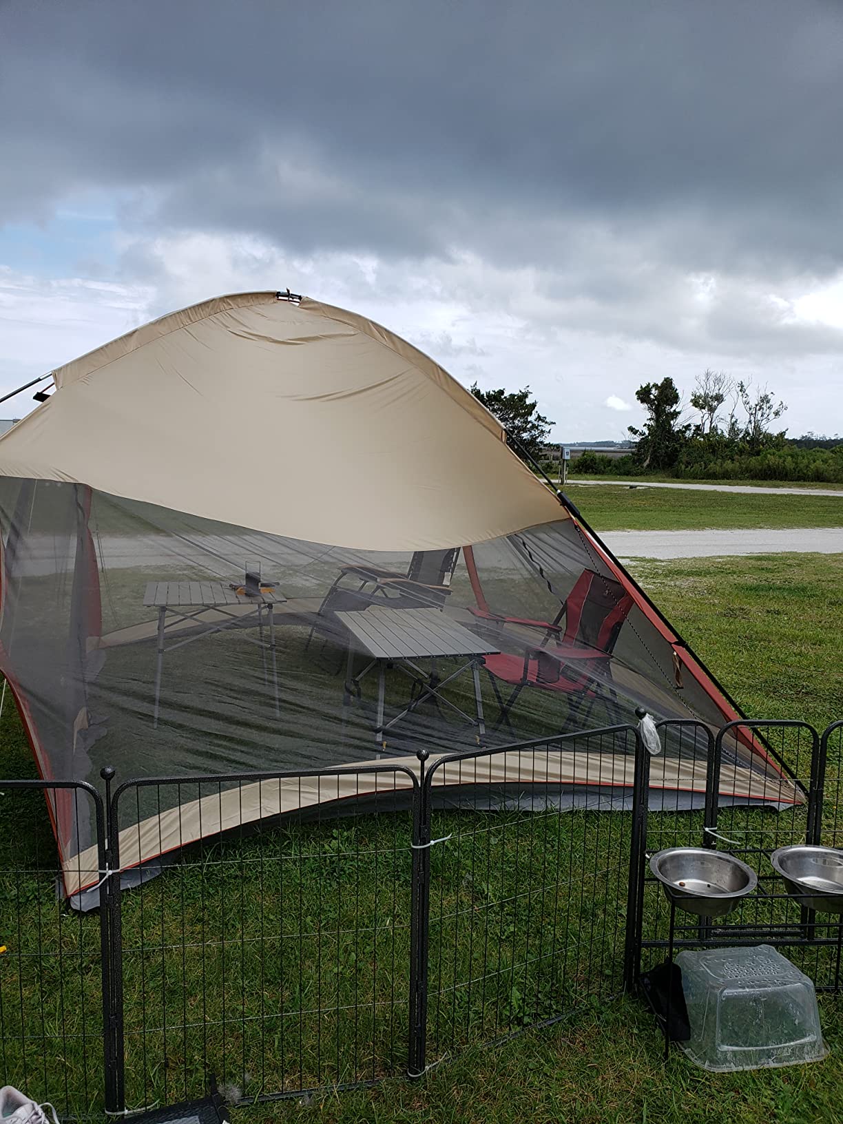 CAMPROS CP Screen House Tent 13 x 13 Ft Screened Mesh Net Wall Canopy customer photo 2
