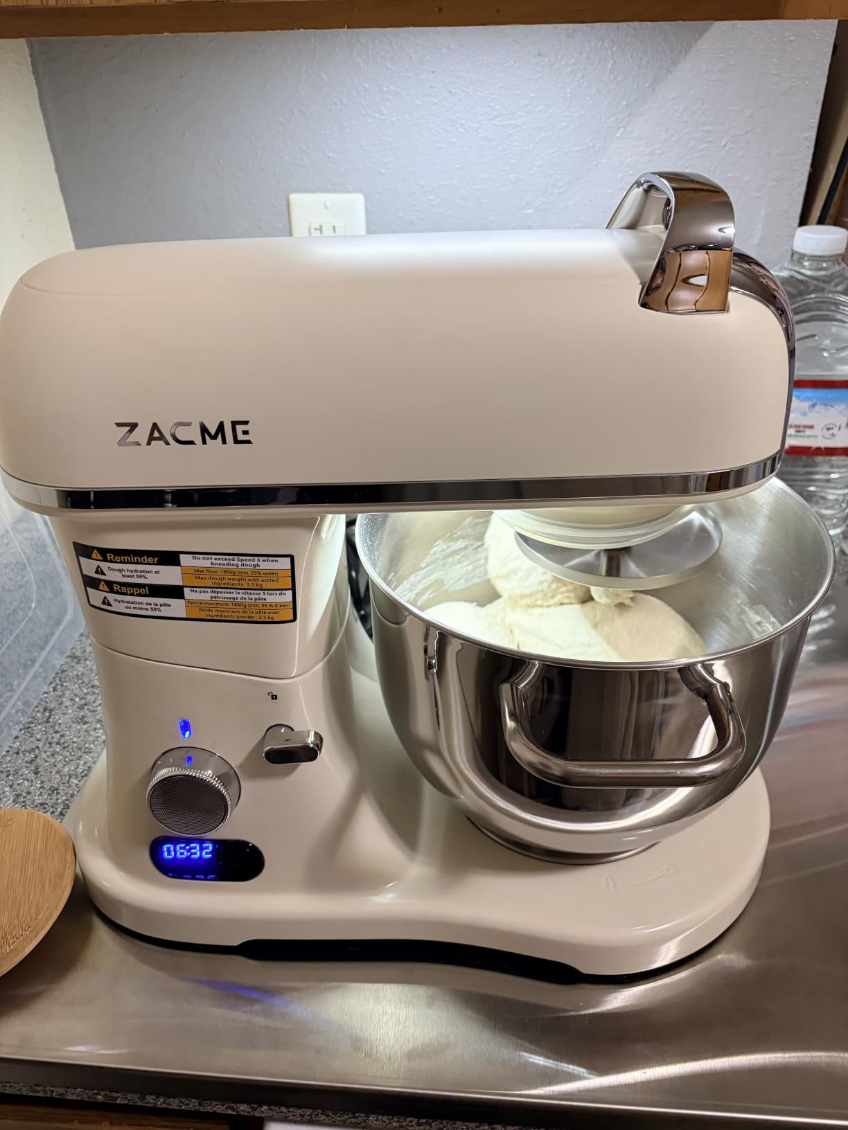 ZACME 8.4QT Commercial Stand Mixer 800W with Aluminum Die Casting Meets the Standard of NSF/ANSI 8-2023, Mixers Kitchen Electric Stand Mixer with Stainless Steel 8L Bowl, Dough Hook, Whisk and Beater customer photo 2