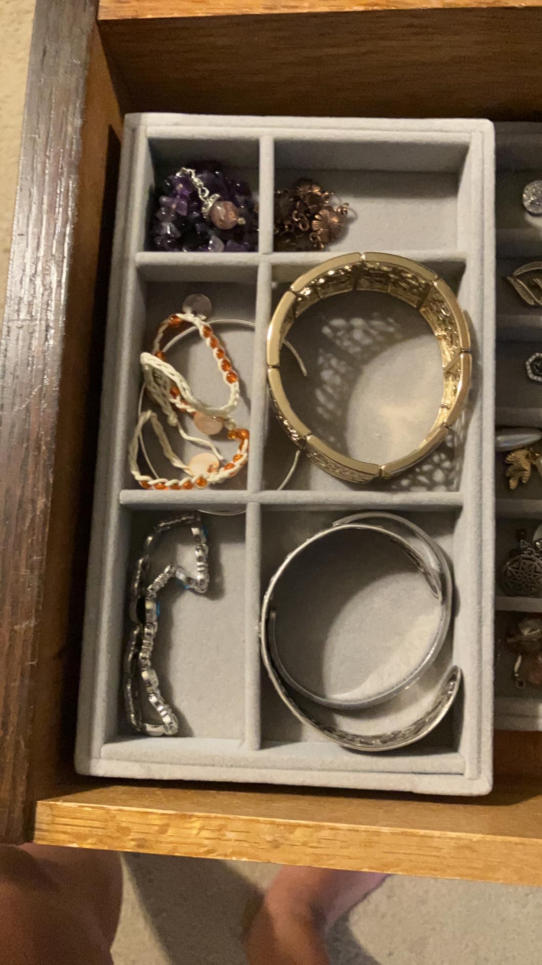 yarlung 8 Pack Velvet Jewelry Trays, Drawer Insert Jewelry Organizer Earring and Ring Storage, Divided Jewelry Holder for Bracelet Display, Necklace, Brooch, Watch customer photo 1