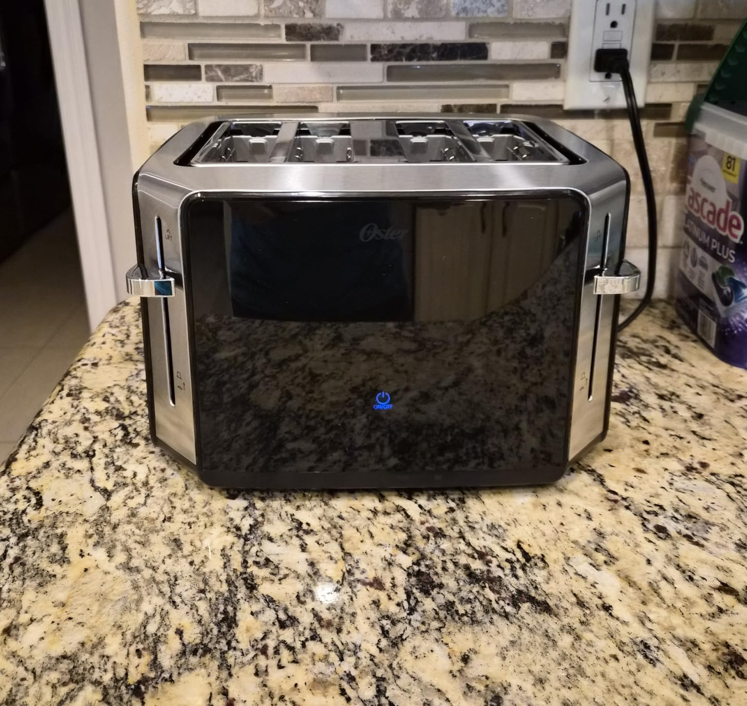 Oster 2-Slice Touchscreen Toaster, Digital Countdown Timer, 6 Shade Settings, Easy Touch Technology, Bagel/Reheat/Frozen Modes, Stainless Steel customer photo 2