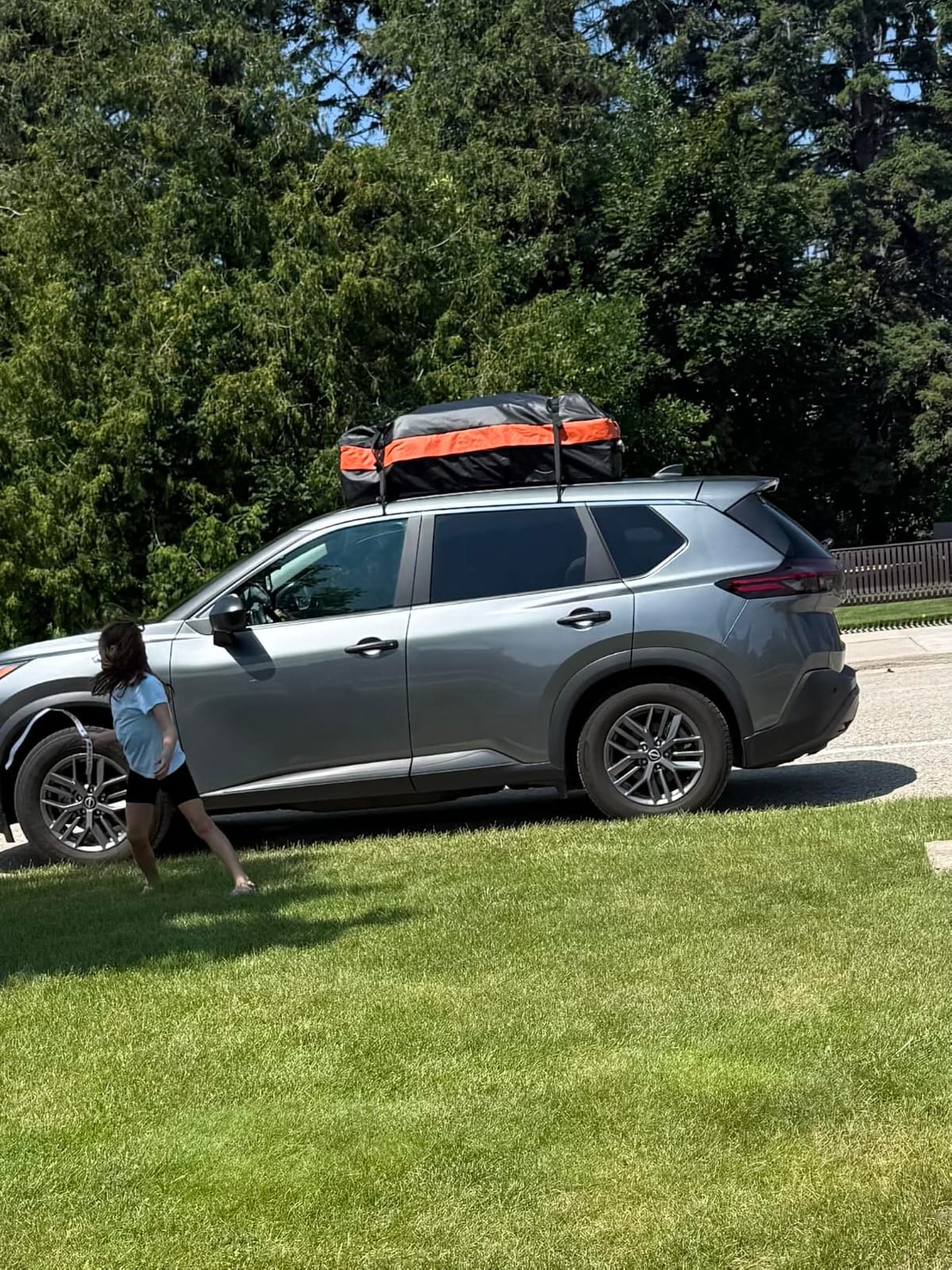 Car Rooftop Cargo Carrier Bag, 21 Cubic Feet 100% Waterproof Heavy Duty 840D Car Roof Bag for All Vehicle with/Without Racks - Anti-Slip Mat, 6 Door Hooks, Storage Bags, 2 Extra Straps, Luggage Lock customer photo 2