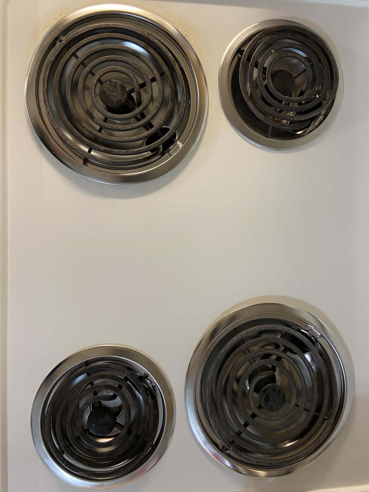 4-Piece Drip Pans Set - Compatible with GE Stoves - Chrome Finish Electric Stove Burner Drip Pans - 2 x 6inch, 2 x 8inch Stove Drip Pans - GE Stove Drip customer photo 1