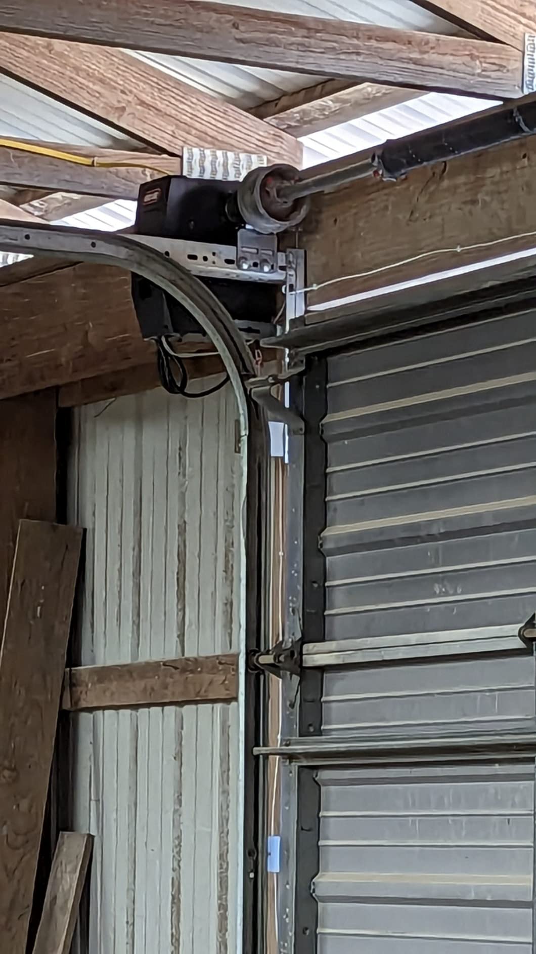 Genie 6072H-O Residential Wall Mounted Garage Door Opener, Black customer photo 2