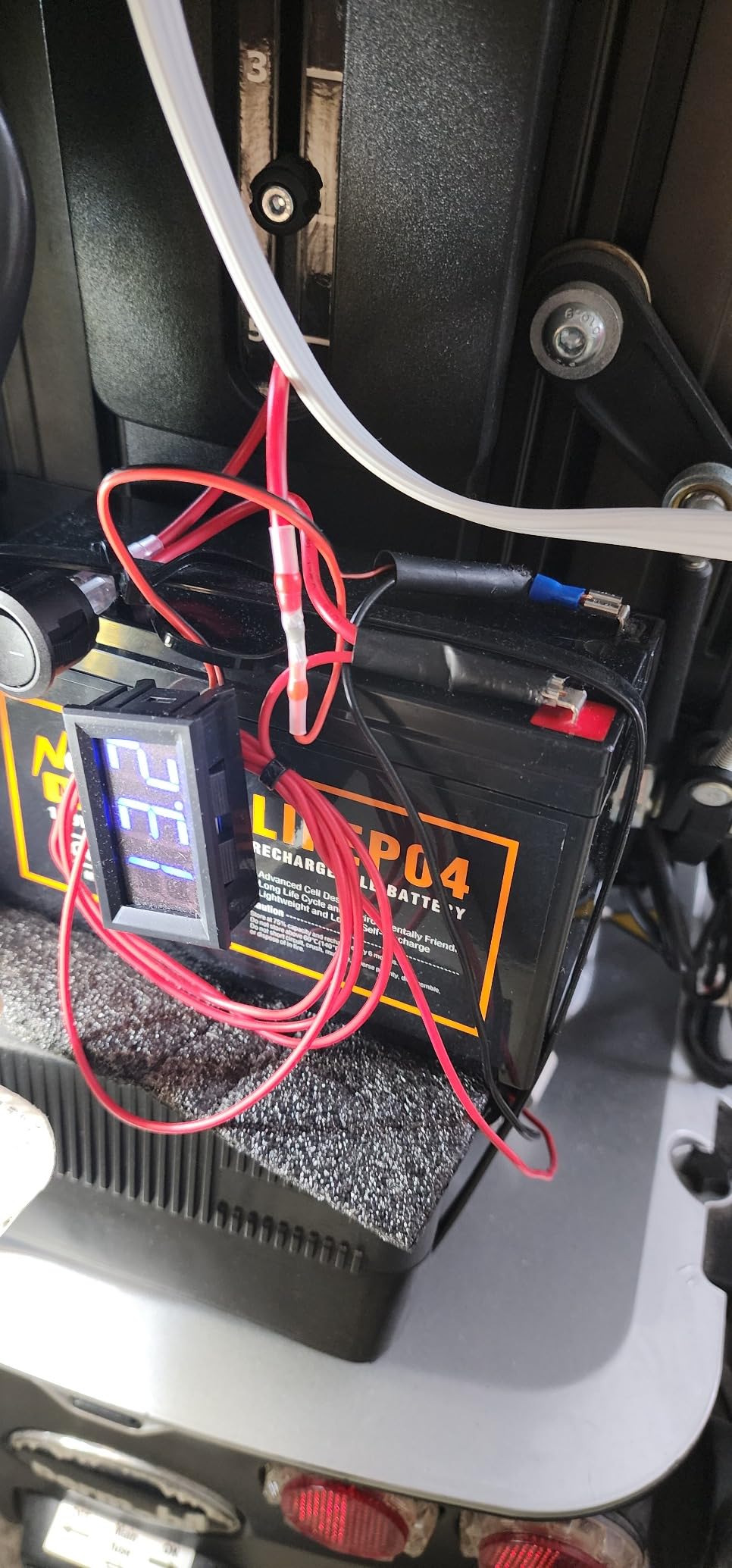 Nermak 2 Pack 12V 10Ah Lithium Ion LiFePO4 Deep Cycle Battery, 2000+ Cycles Rechargeable Battery for Solar/Wind Power, Scooters, Lighting, Power Wheels, Fish Finder Built-in 10A BMS customer photo 1